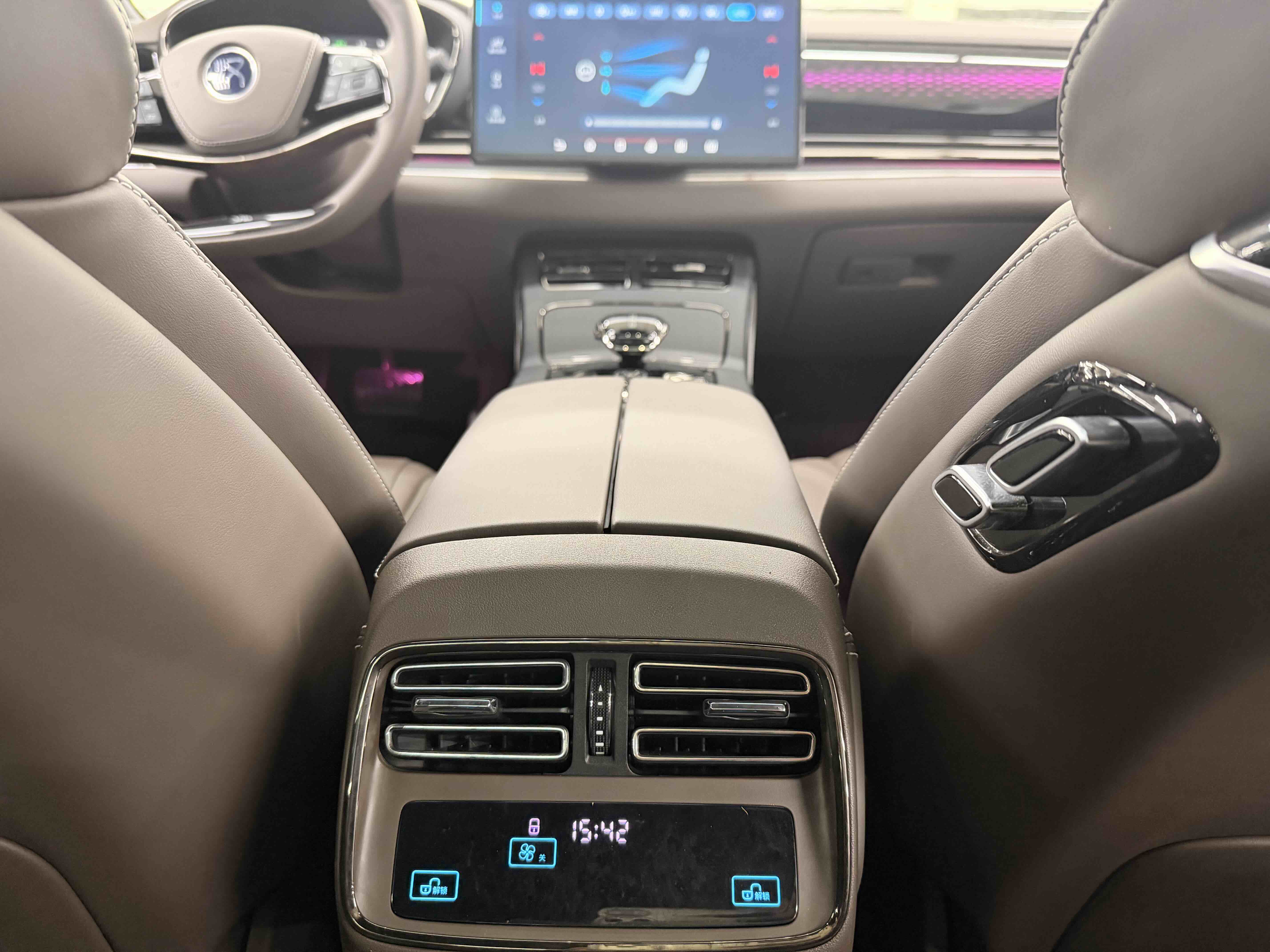 BYD Han 2021 immagine di auto #19