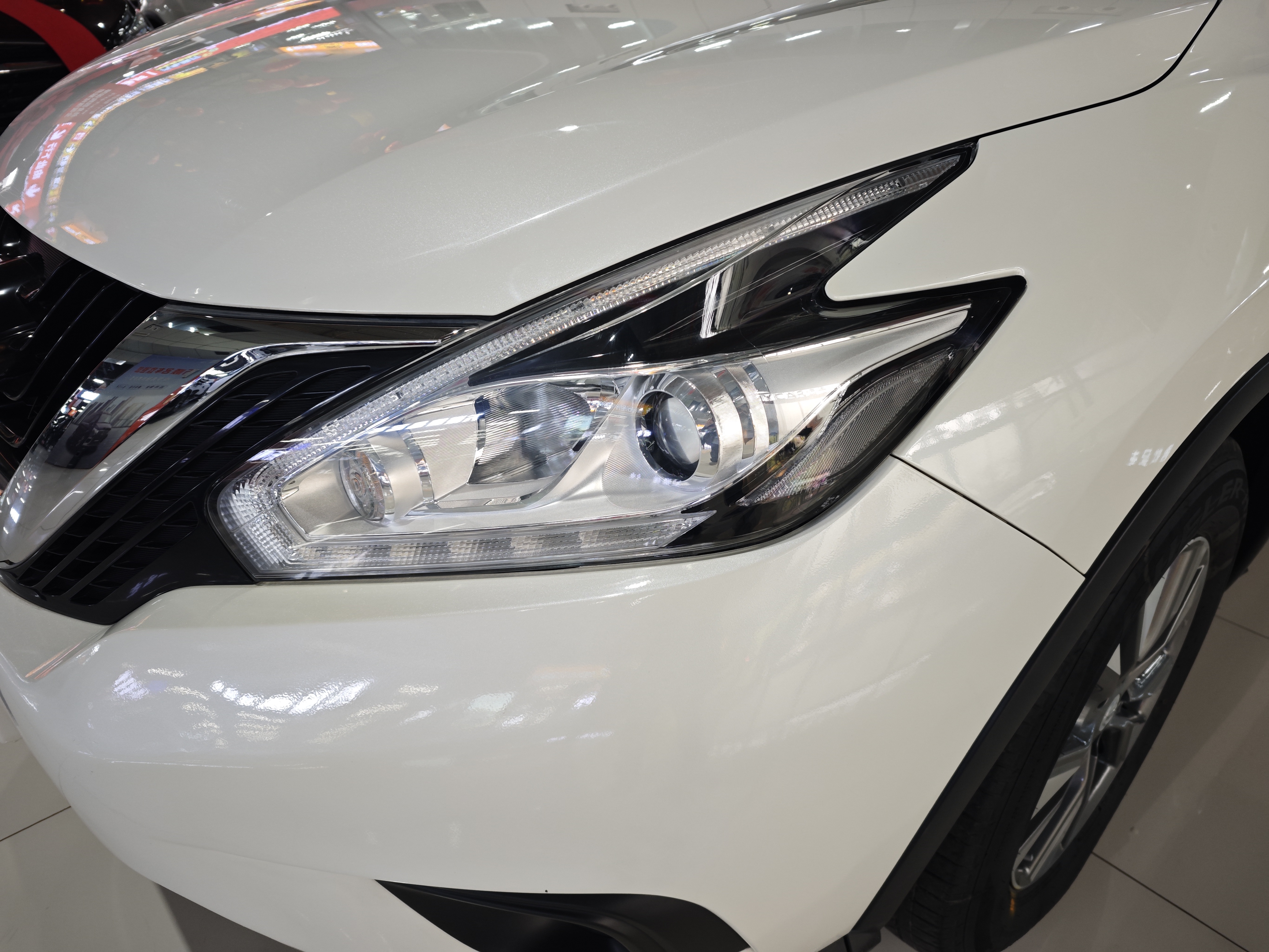 Nissan Murano 2023 изображение автомобиля #19