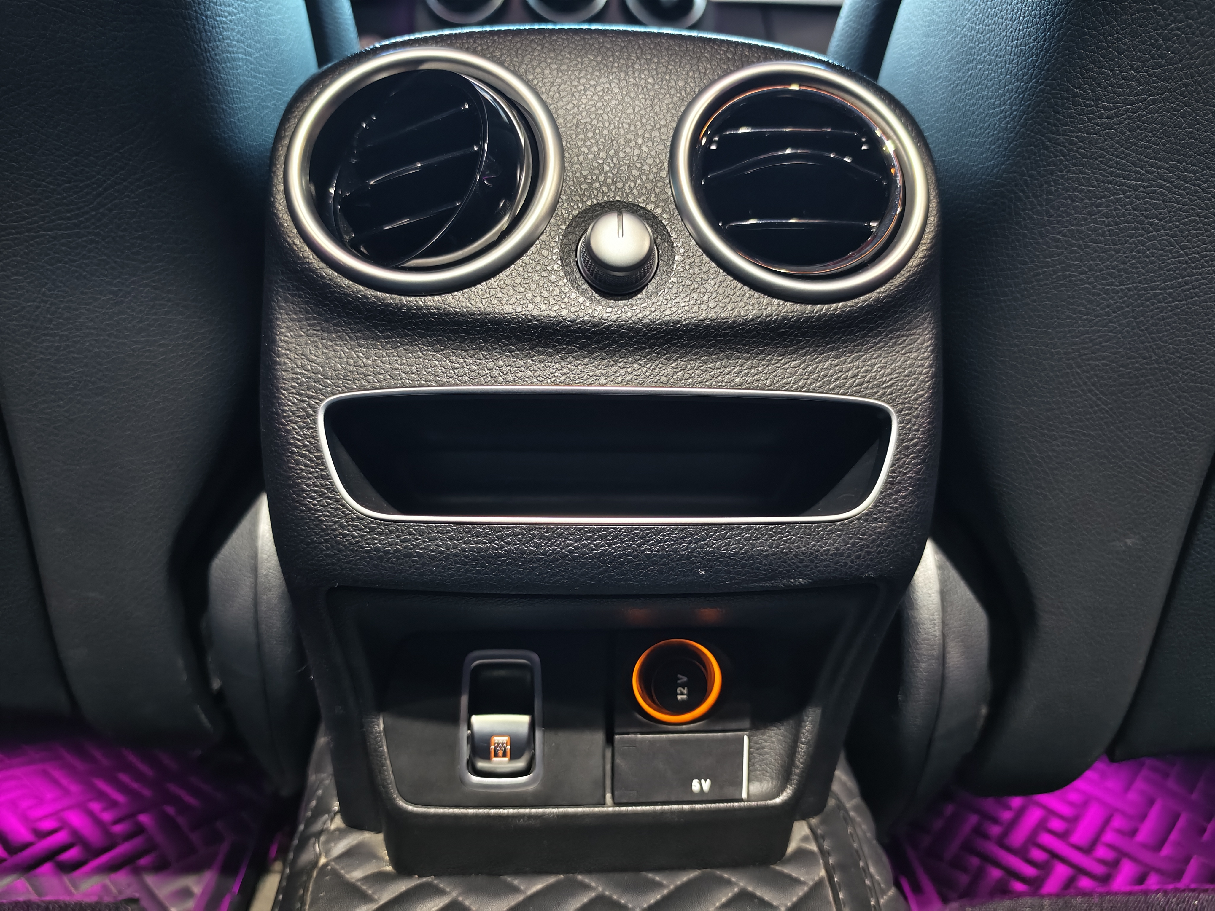 Mercedes-Benz C Class 2022 car image #19