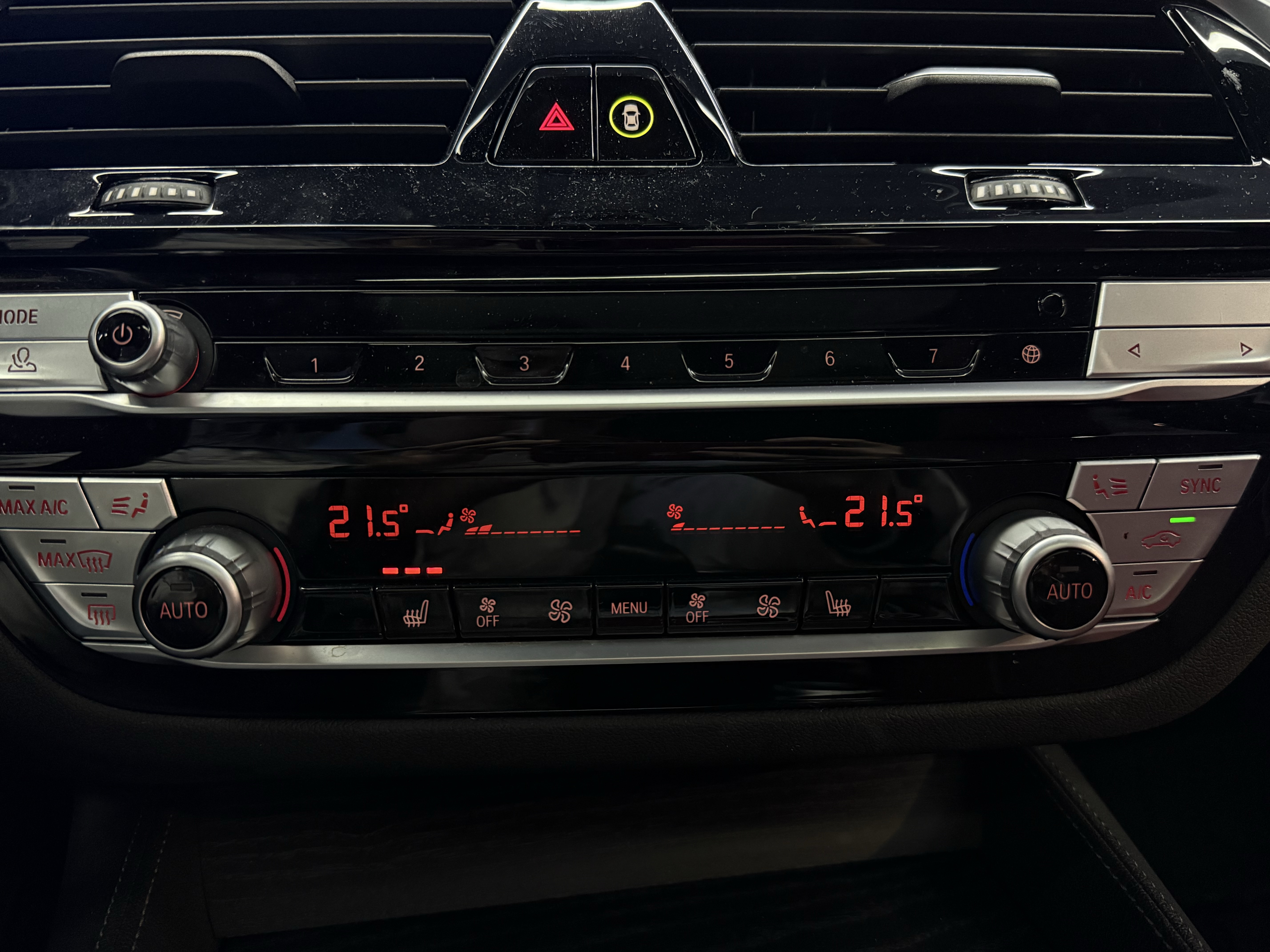 BMW 5 Series New Energy 2021 car image #19