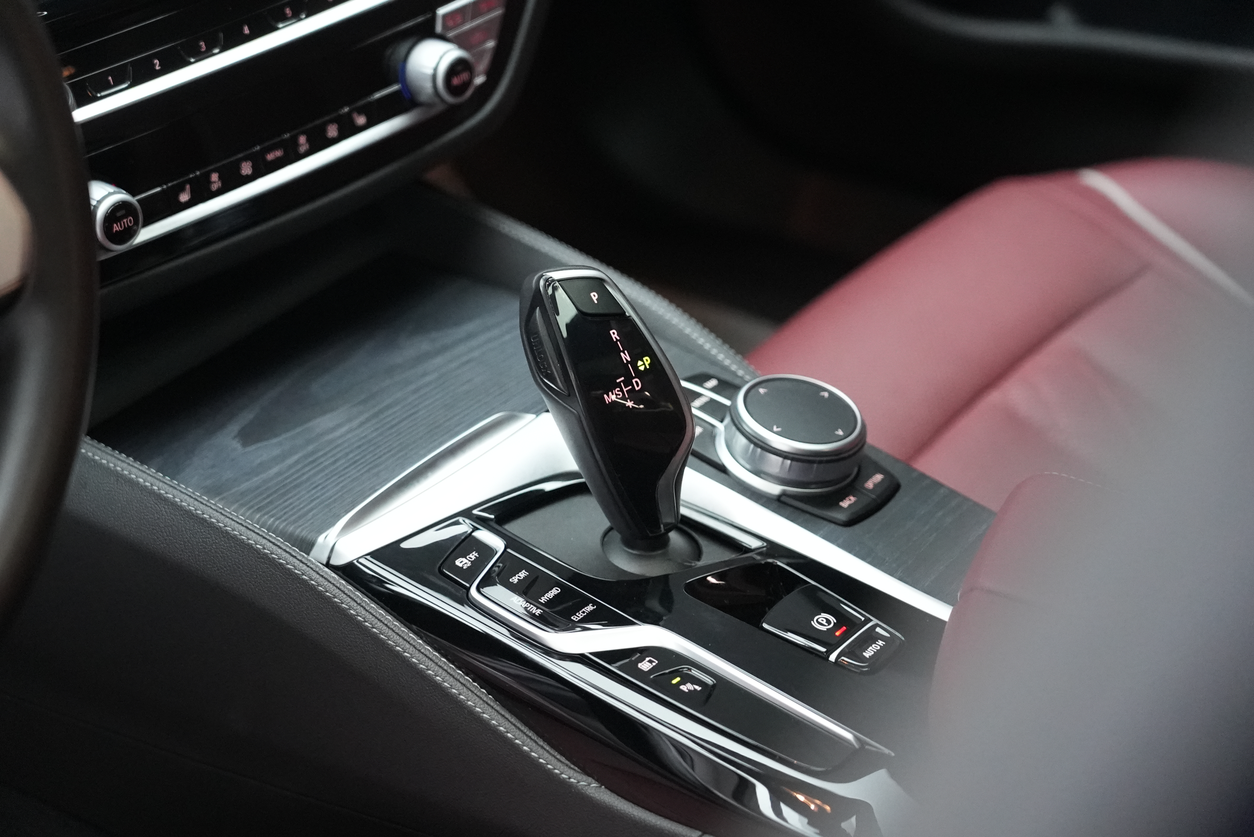 BMW 5 Series New Energy 2020 car image #19