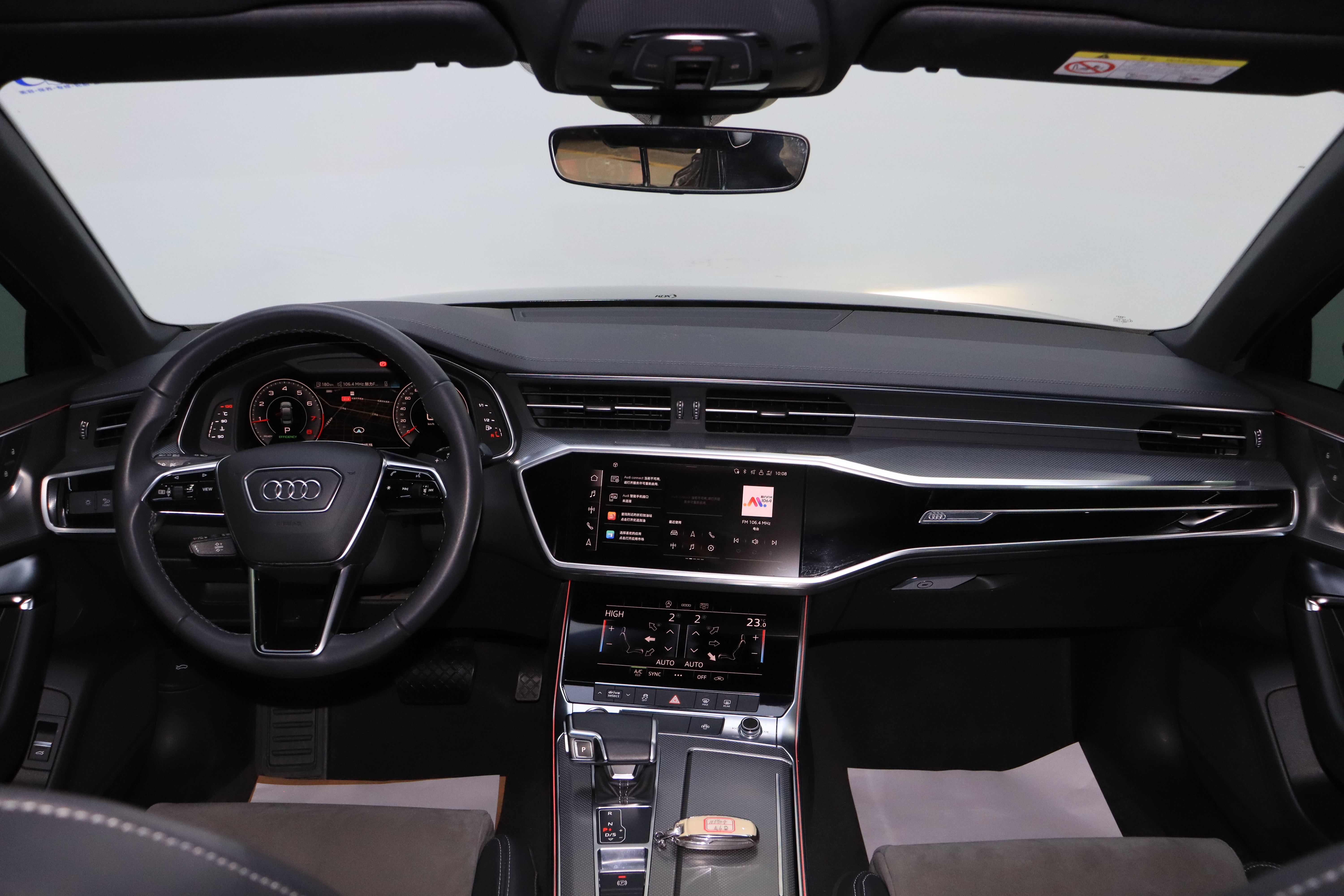 2021 car image #19