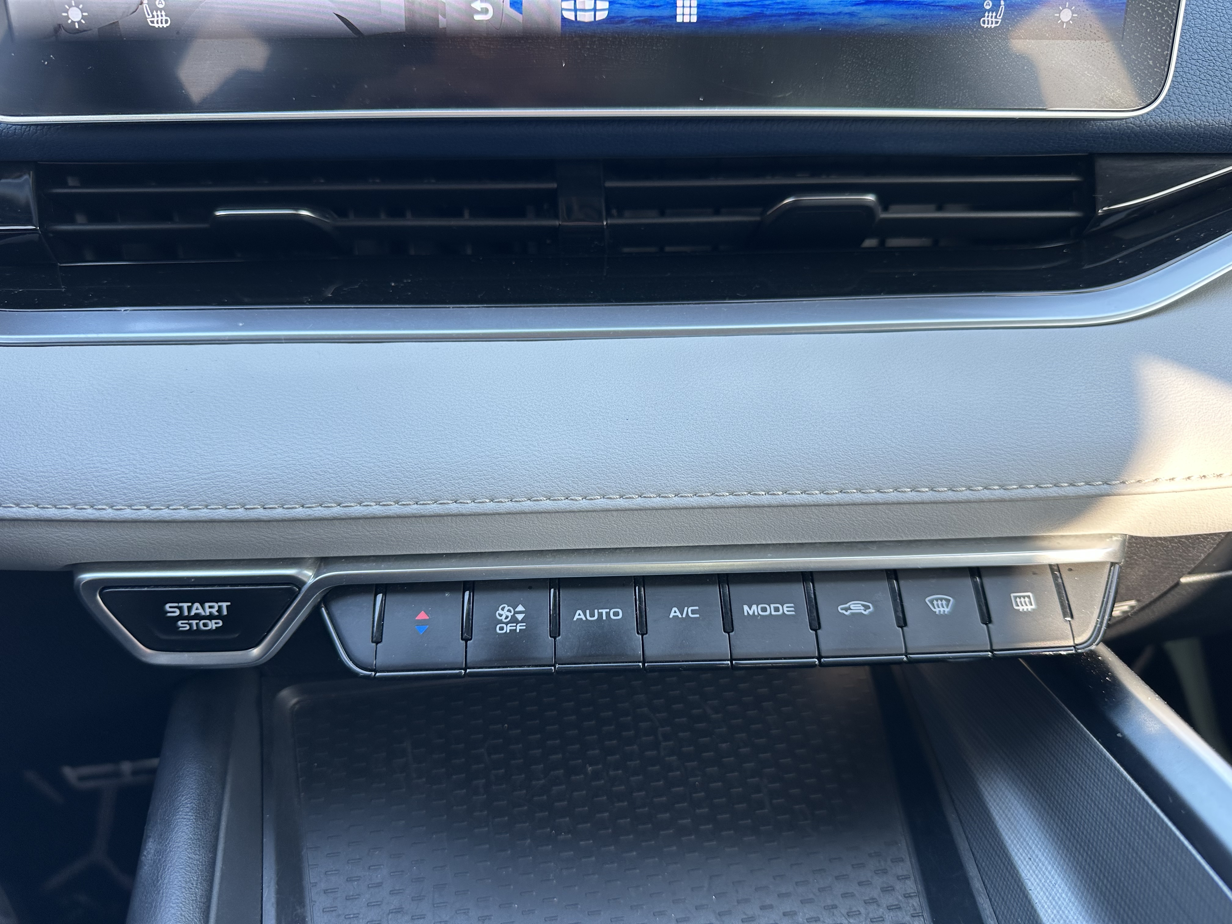 GEELY Preface 2022 car image #19