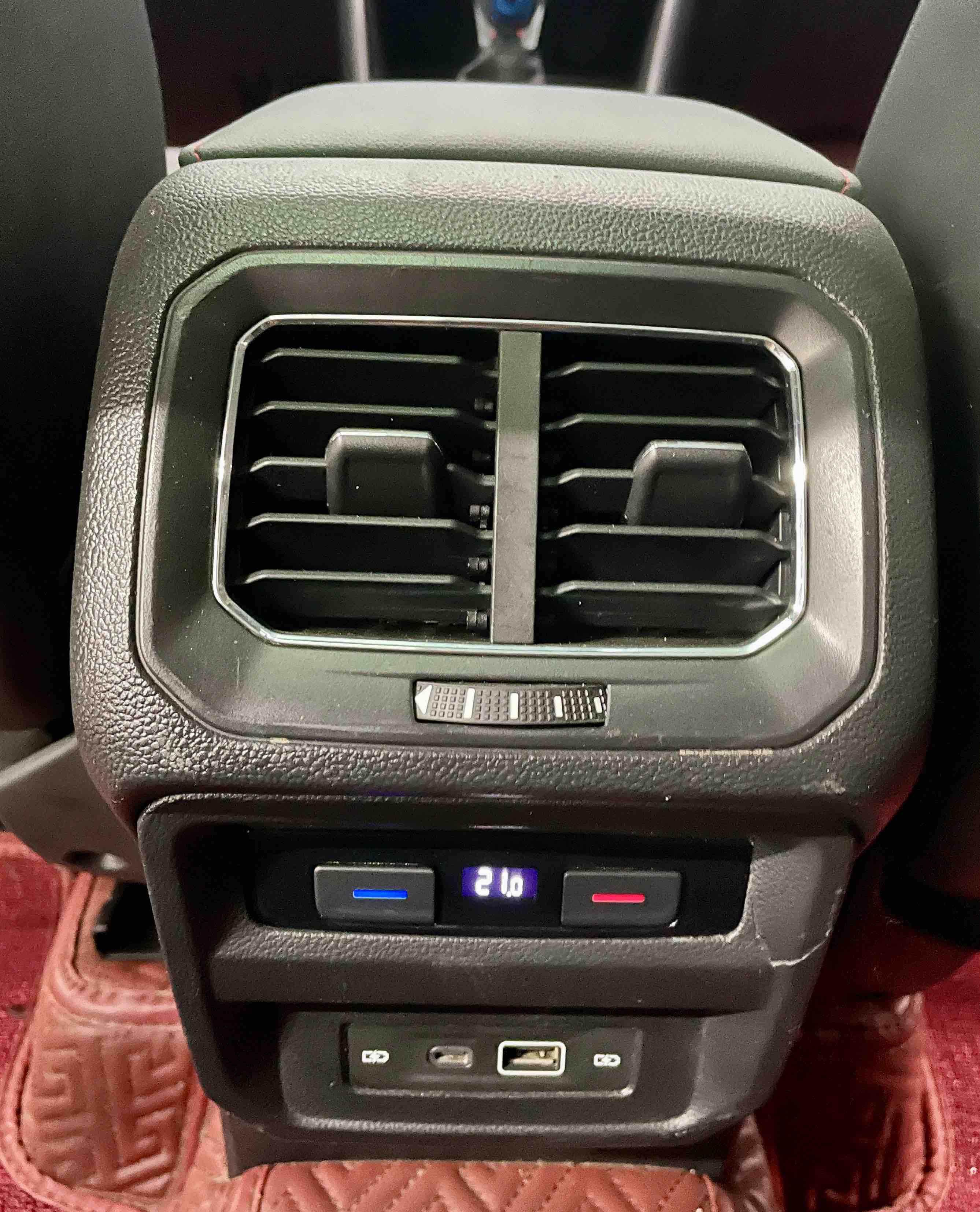 Volkswagen Tiguan X 2021 #19 Volkswagen Tiguan X 2021 صورة سيارة #19