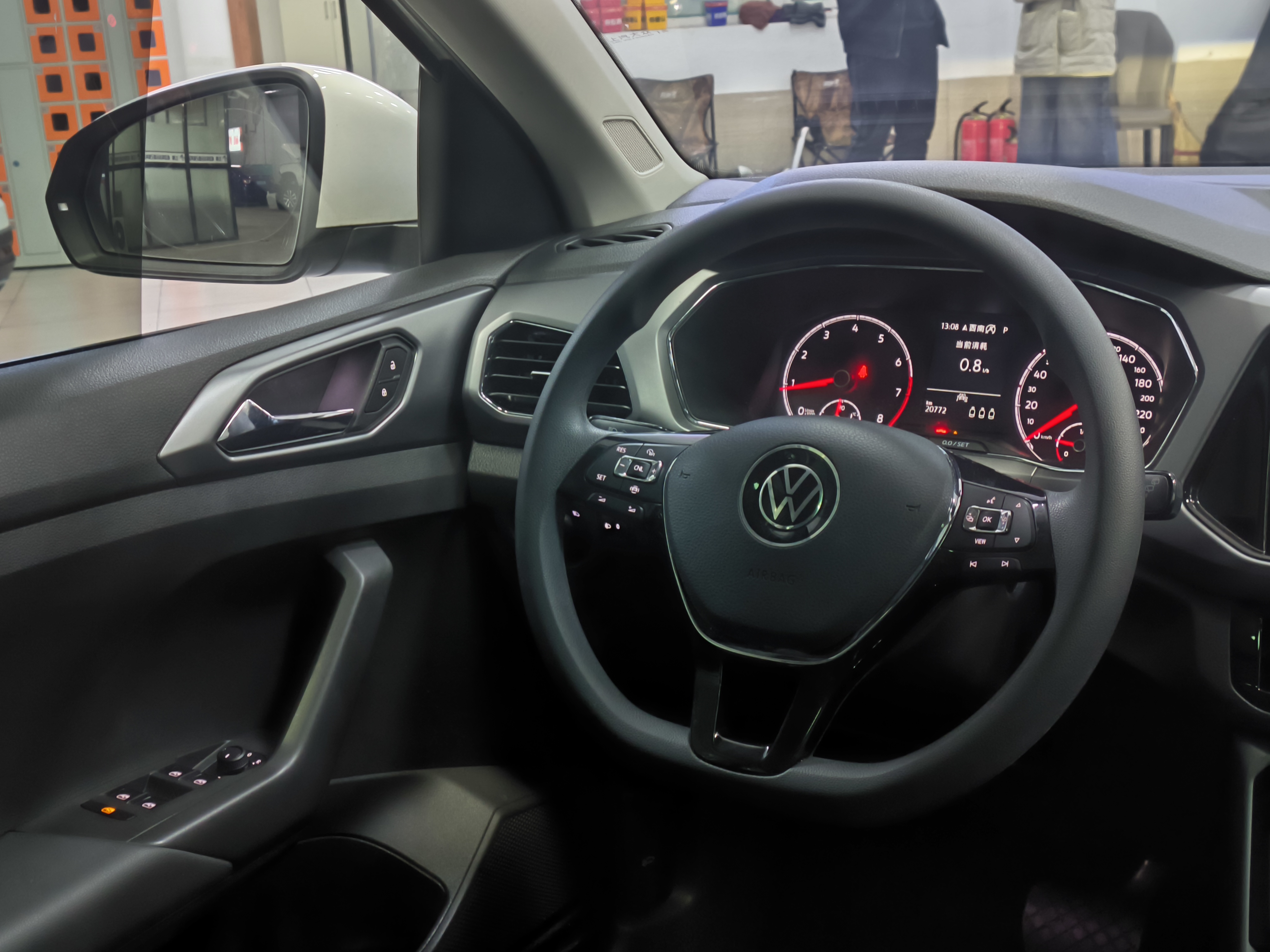 Volkswagen T-Cross 2021 #19 Volkswagen T-Cross 2021 car image #19