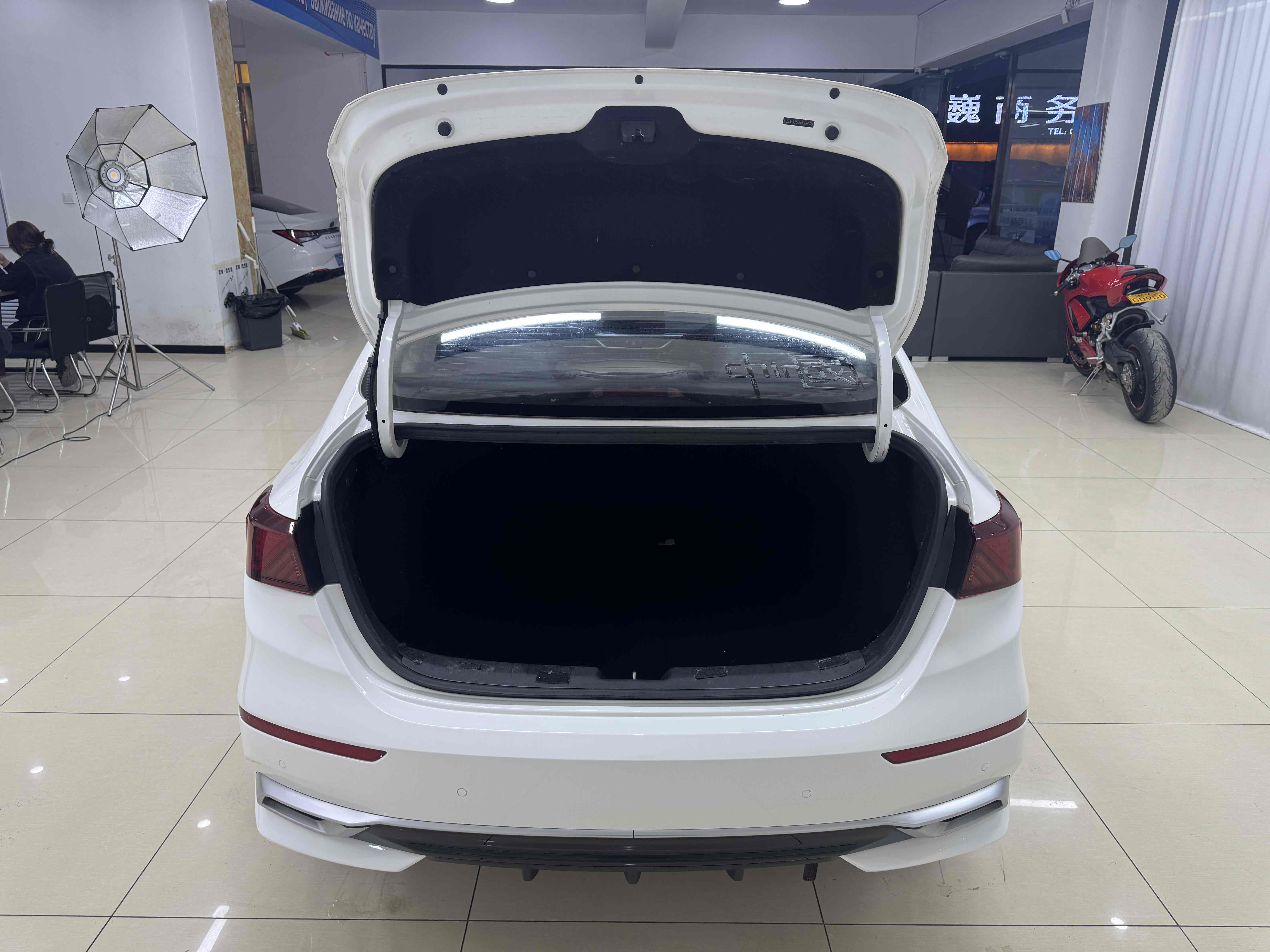 Kia K3 2021 car image #19