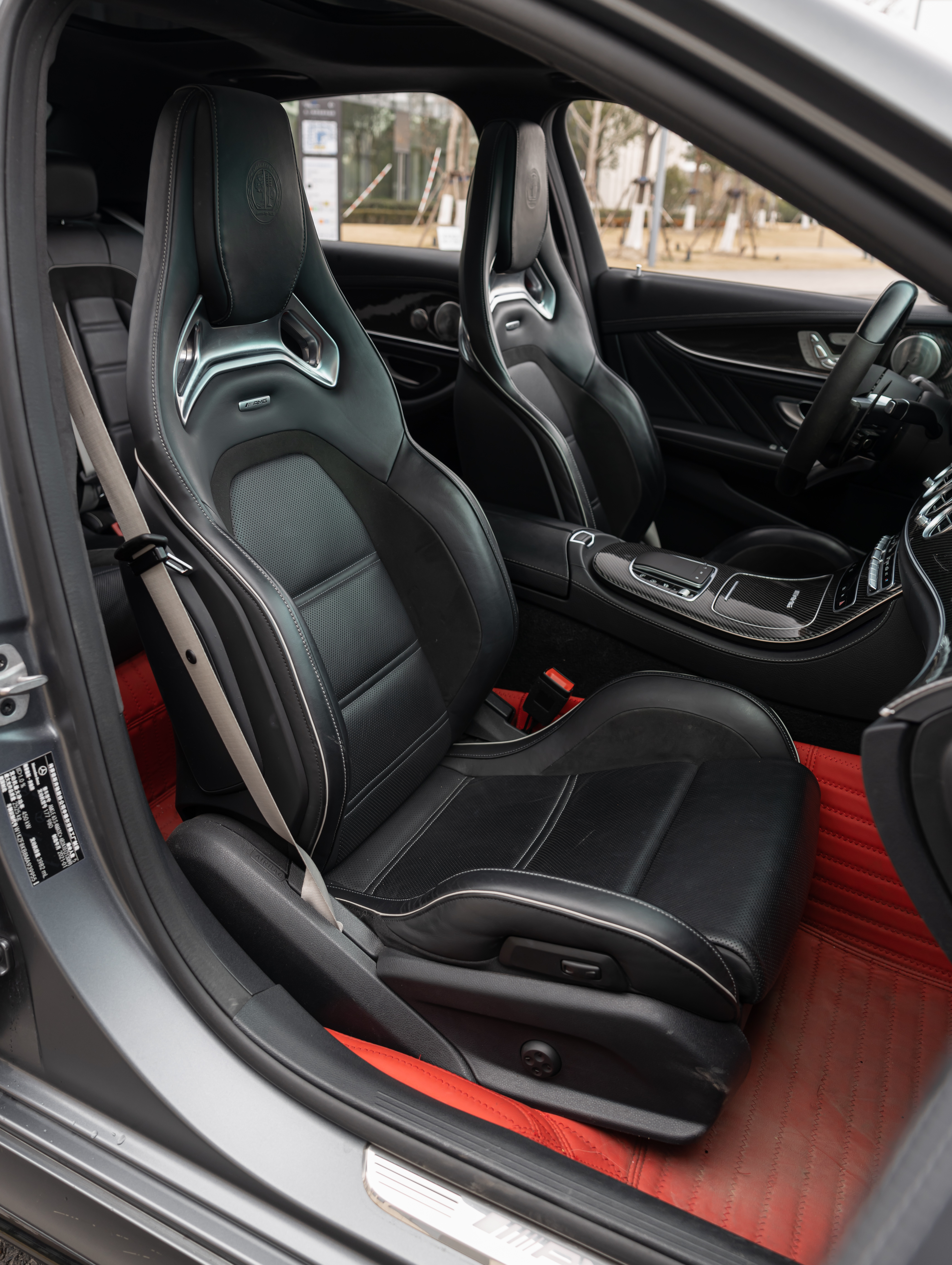 Mercedes-Benz E AMG 2021 صورة سيارة #19