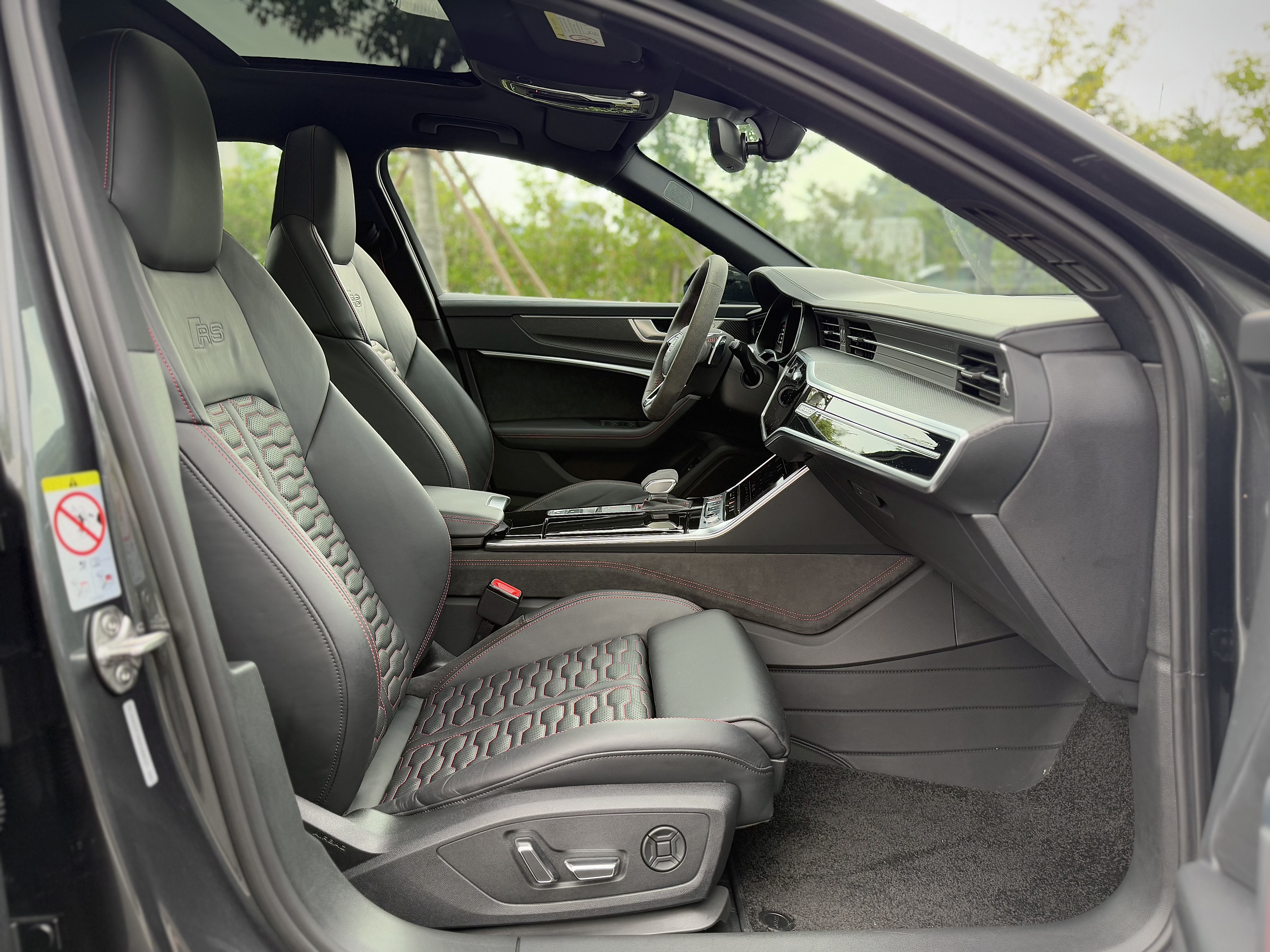 Audi RS 6 2023 #19 Audi RS 6 2023 car image #19