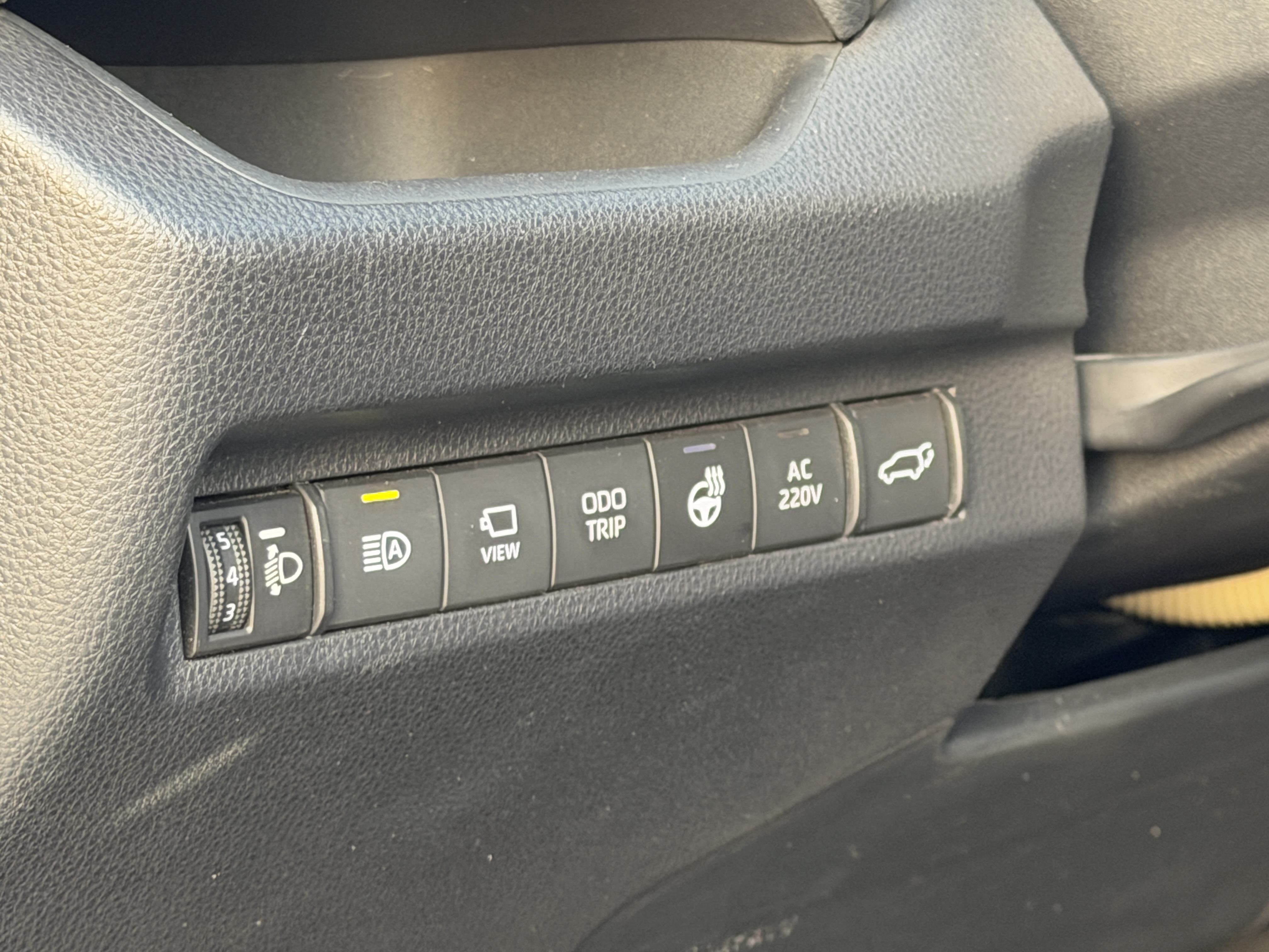 Toyota RAV4 Hybird E+ 2021 immagine di auto #19