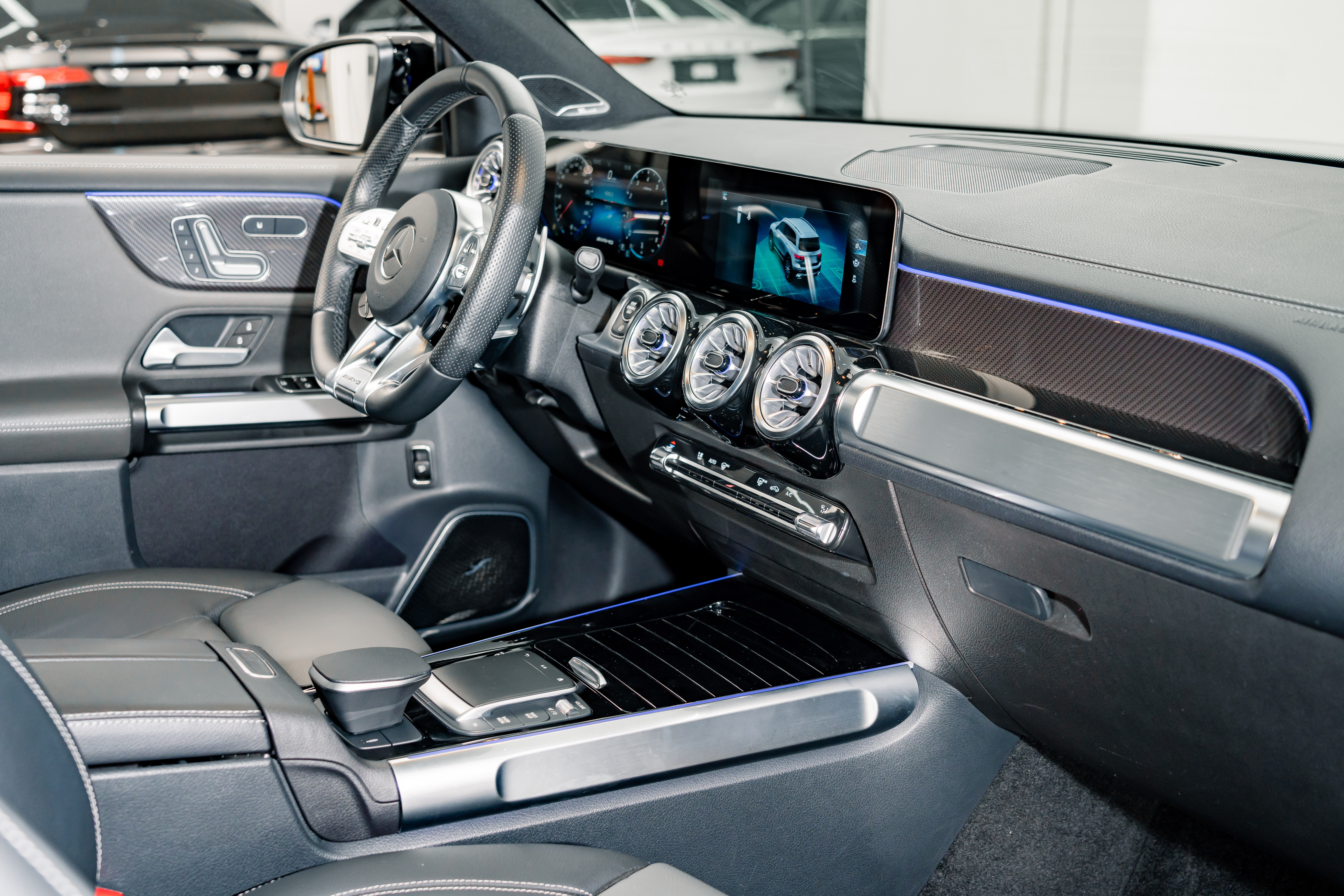 Mercedes-Benz GLB AMG 2021 car image #19