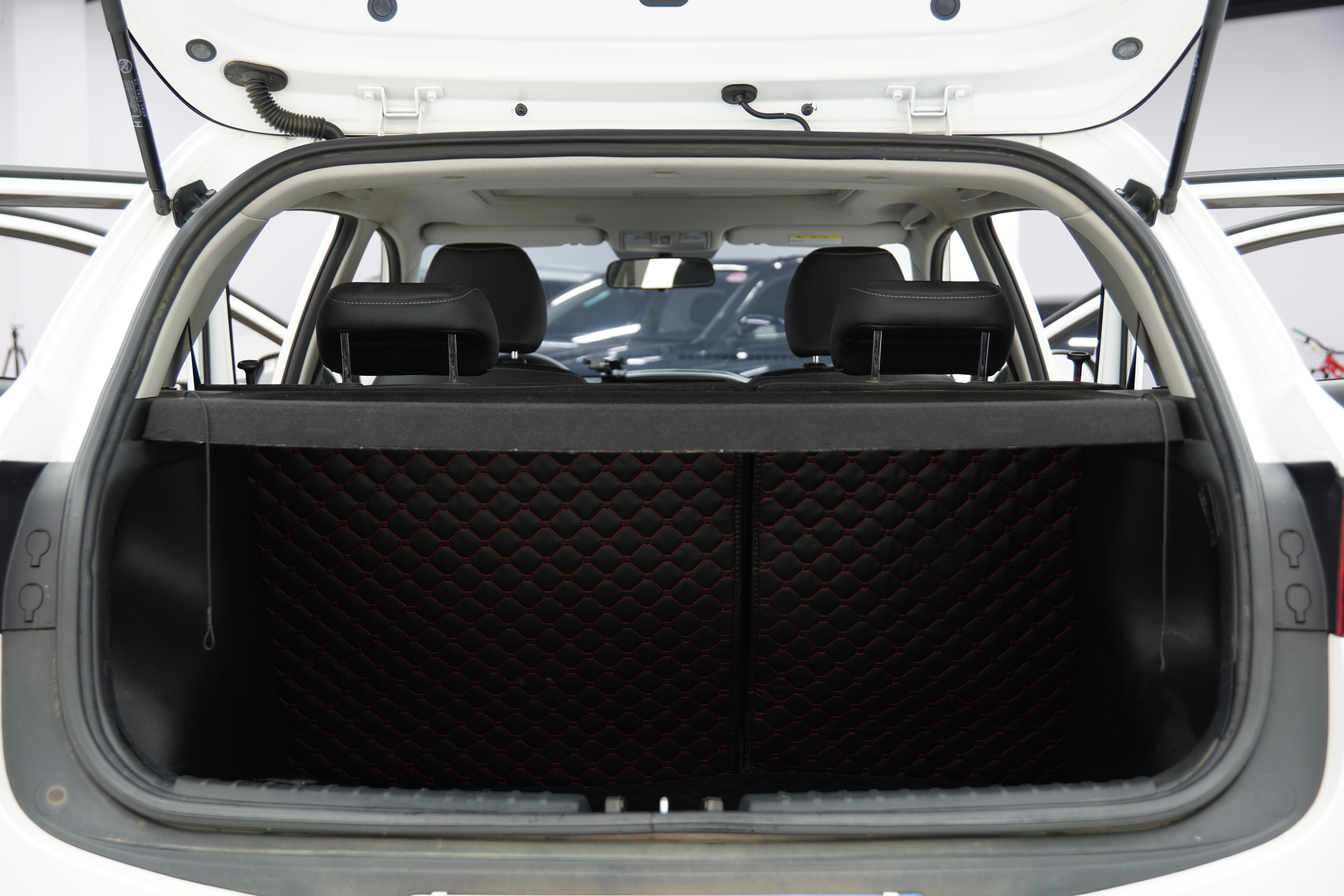 Kia KX1 2022 car image #19