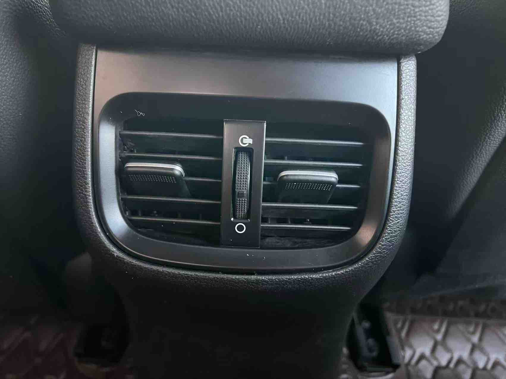 Kia K3 2022 image de voiture #19