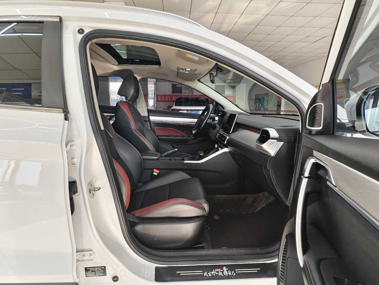 GEELY Coolray 2021 #19 GEELY Coolray 2021 car image #19