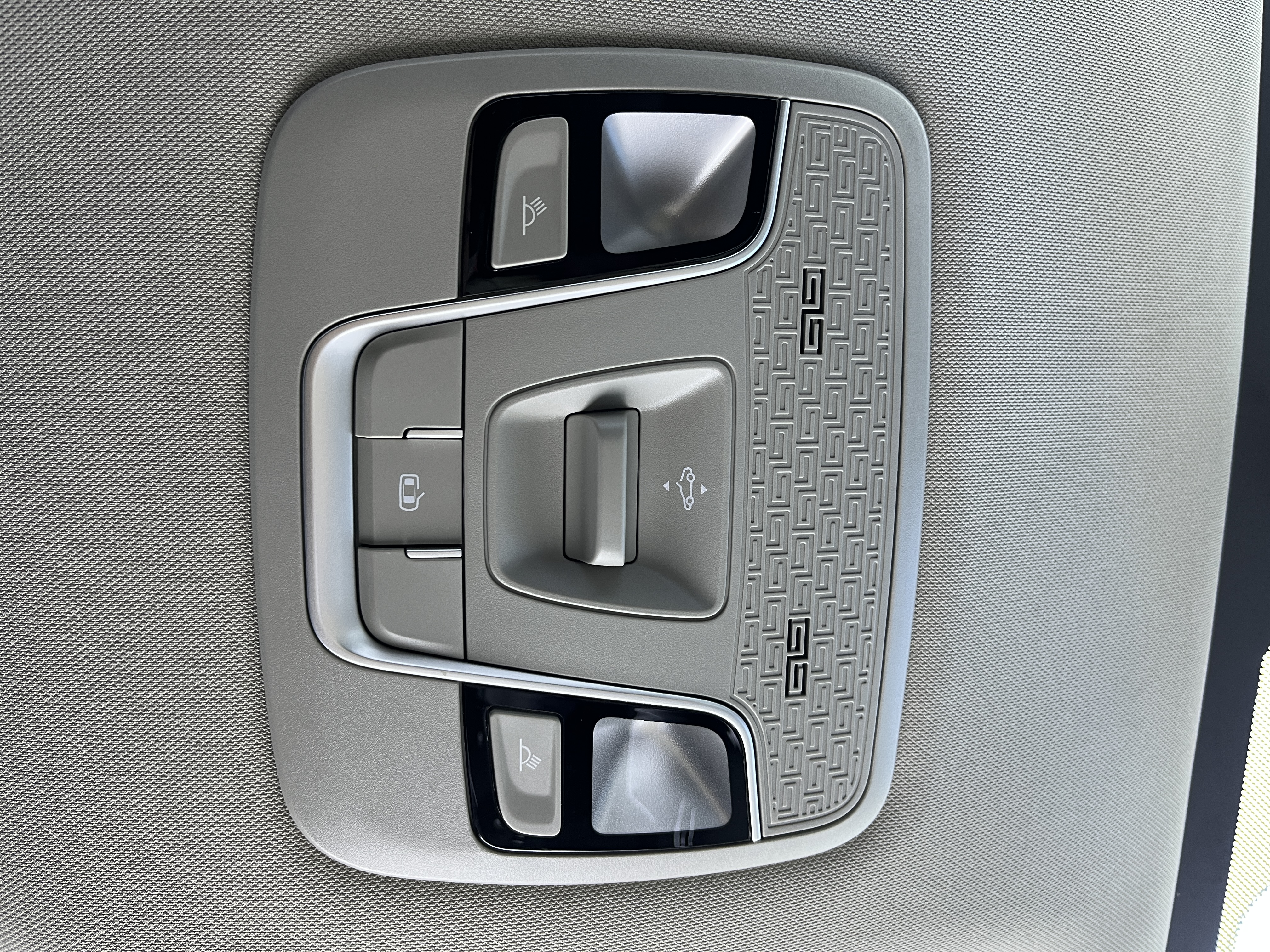 GEELY Coolray 2022 #19 GEELY Coolray 2022 car image #19