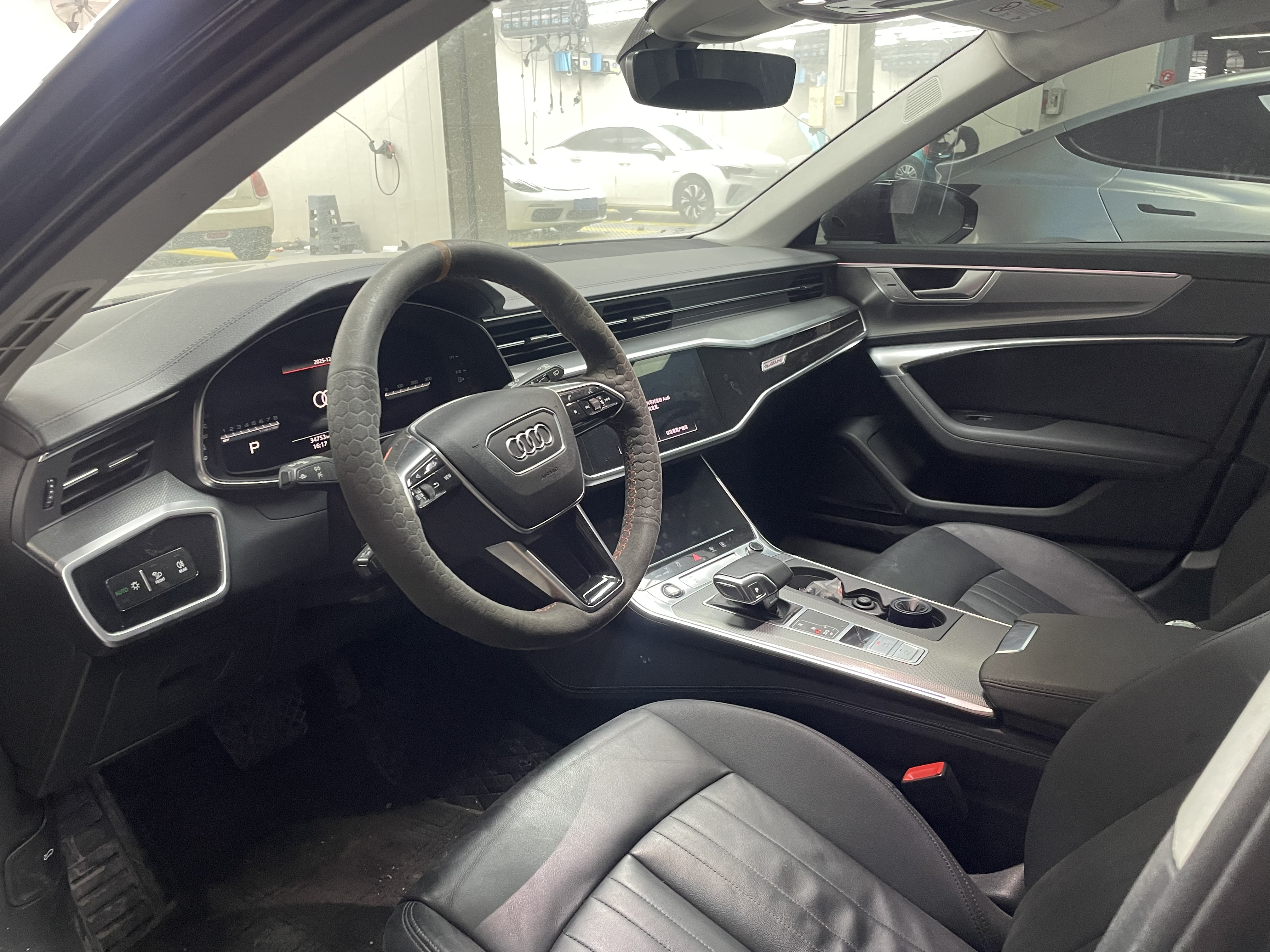 Audi A6 (Imported) 2022 #19 Audi A6 (Imported) 2022 car image #19