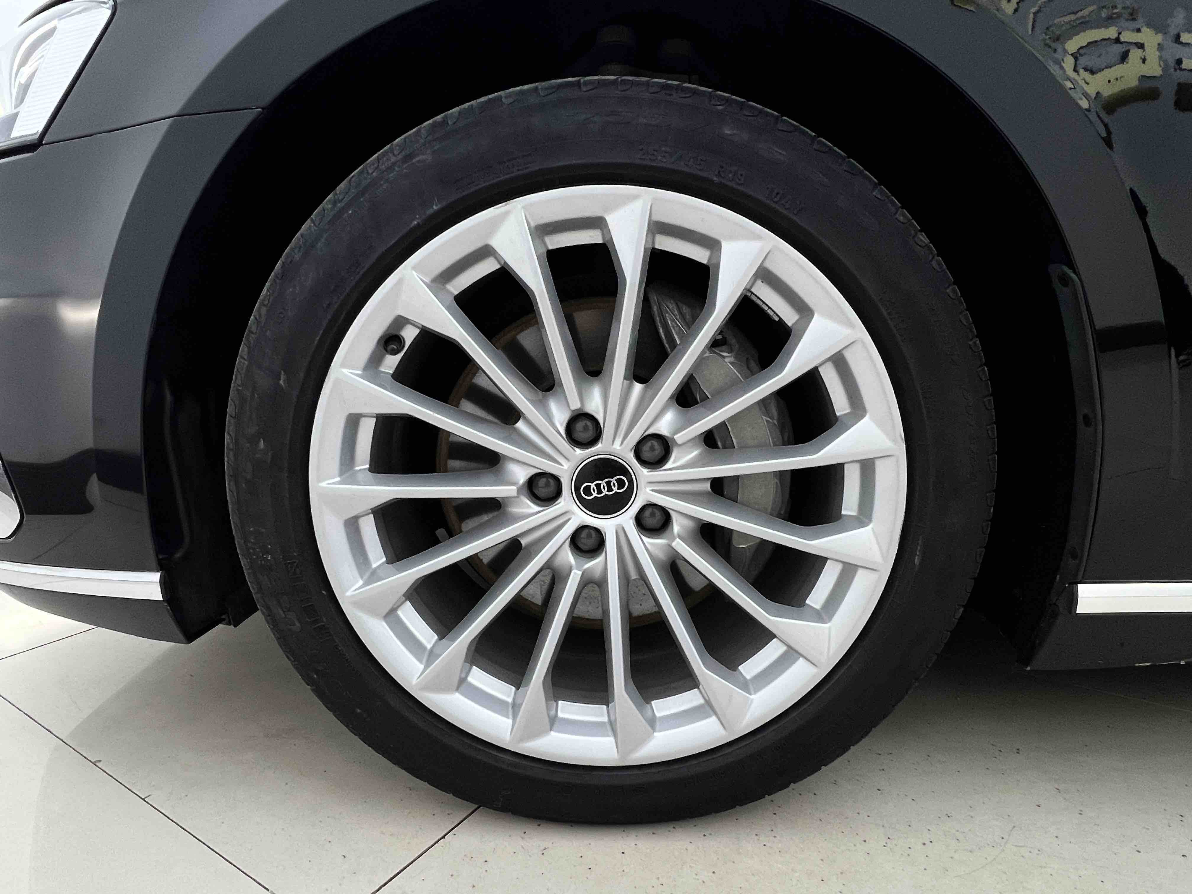 Audi A8 2022 car image #19