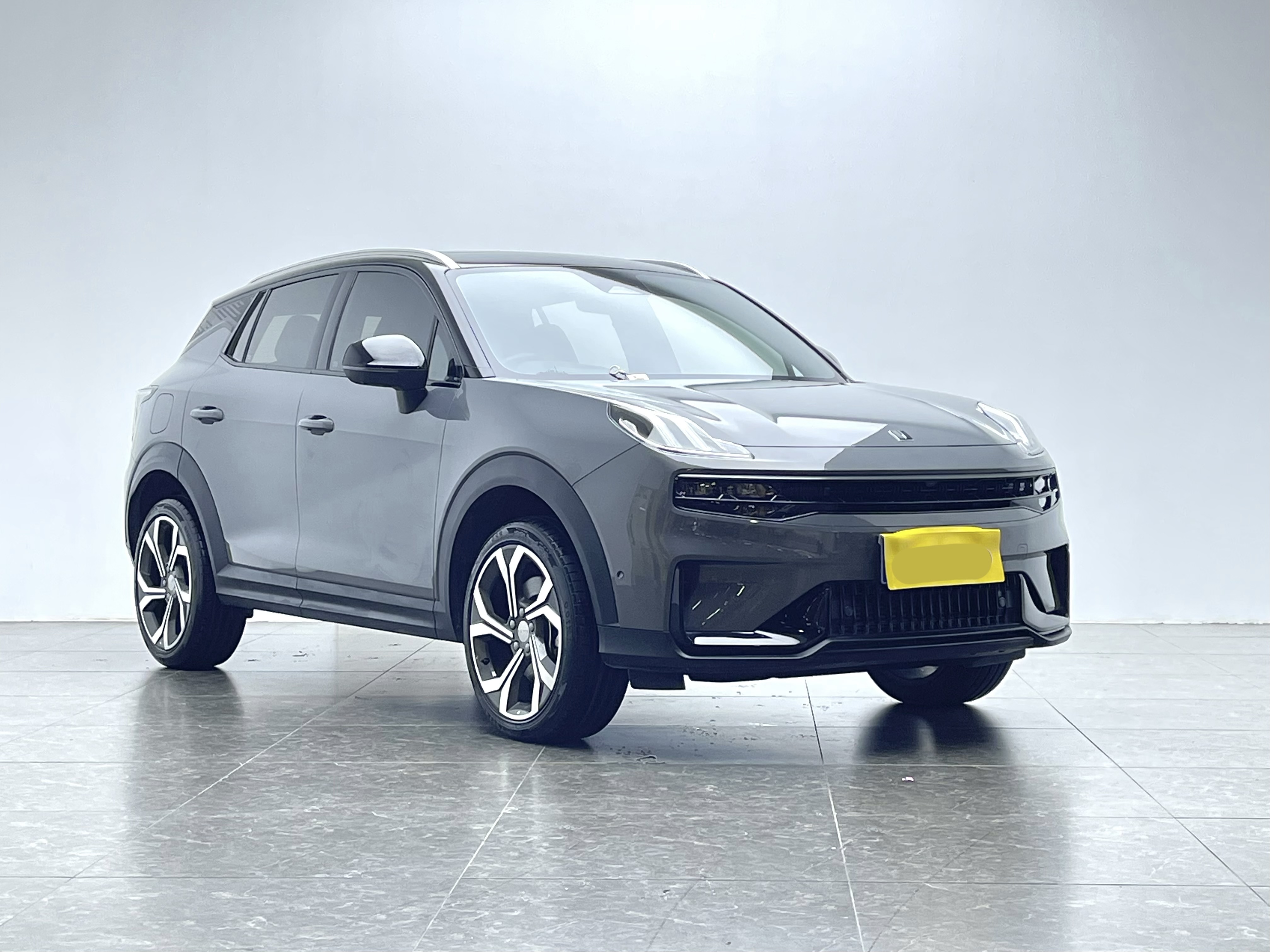 Lynk & Co 06 2024 car image #19
