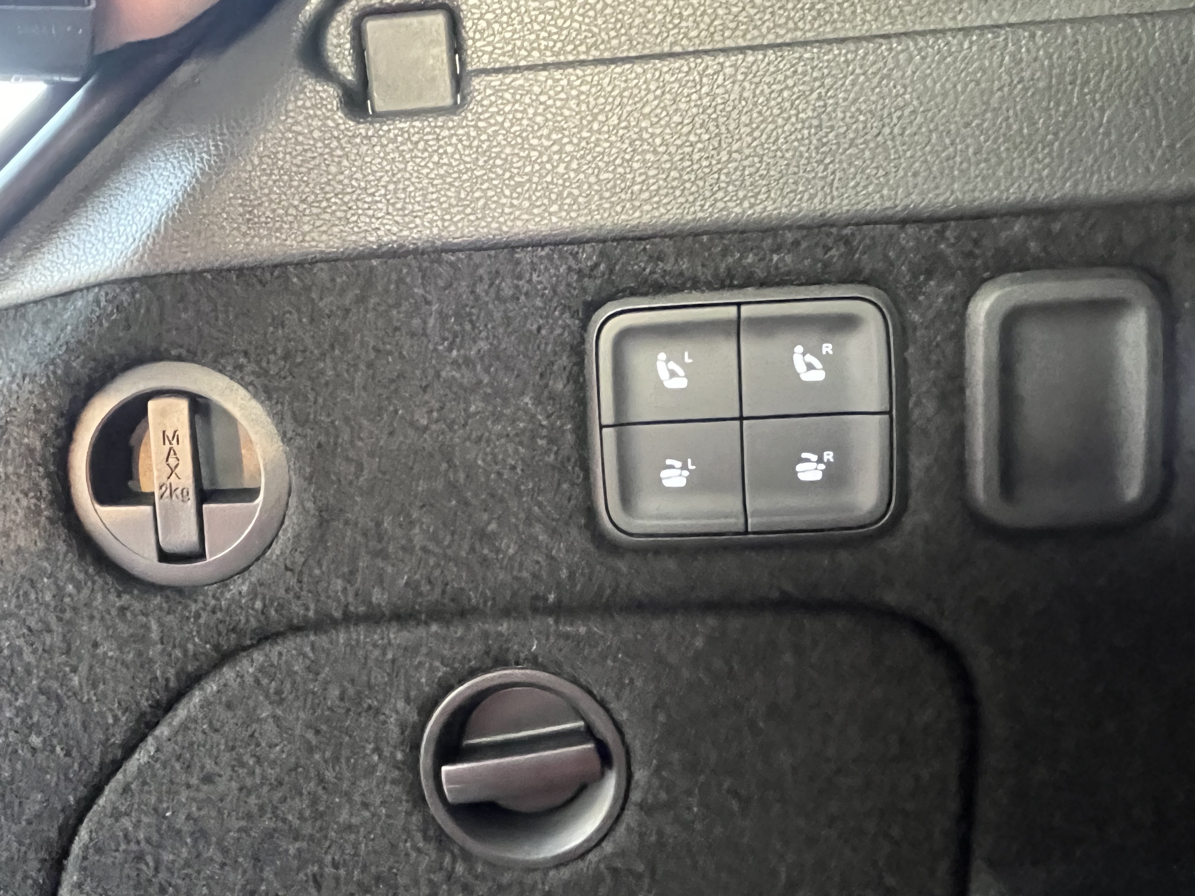 HongQi E-HS9 2023 car image #19