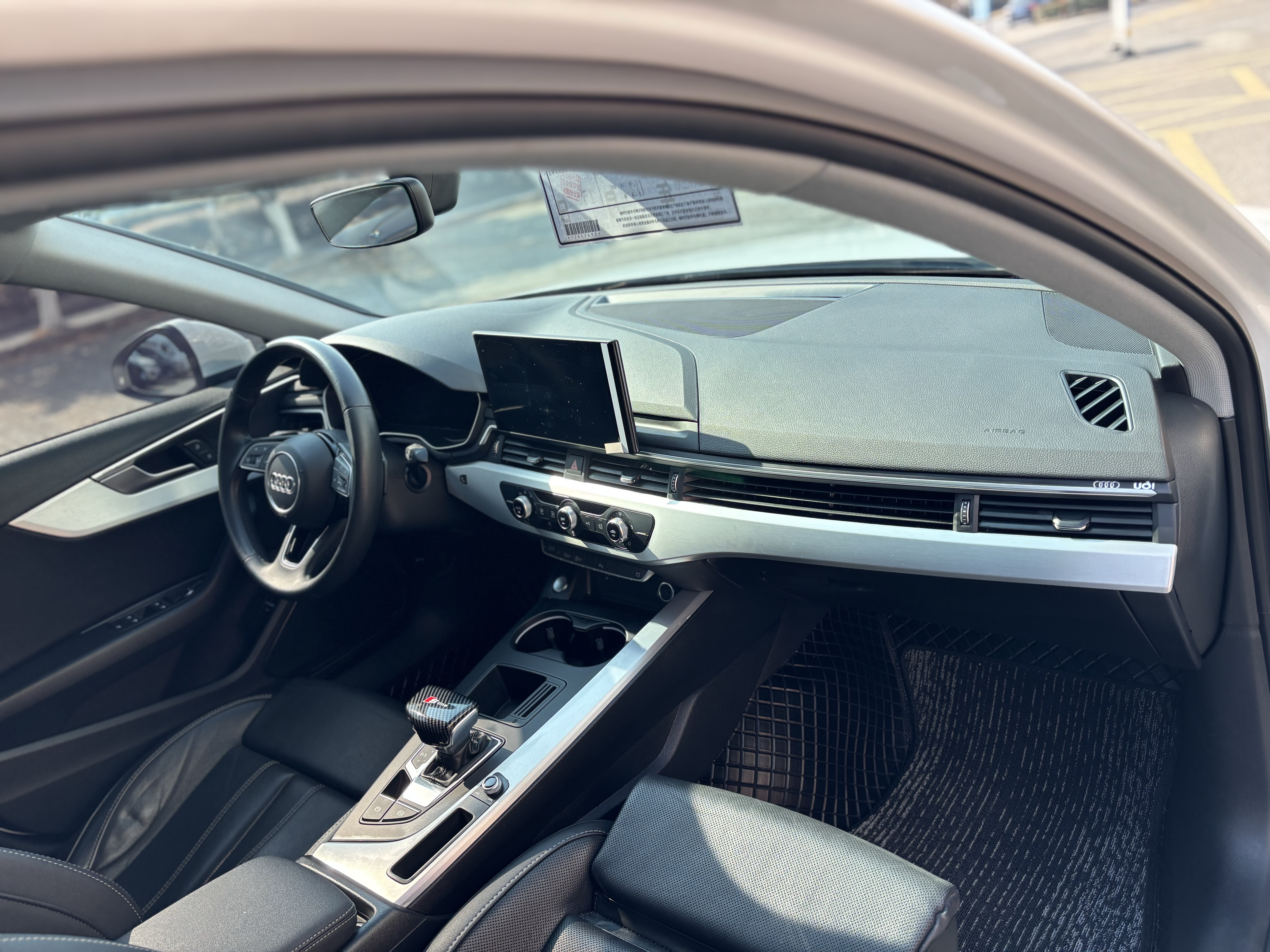 Audi A4L 2022 car image #19