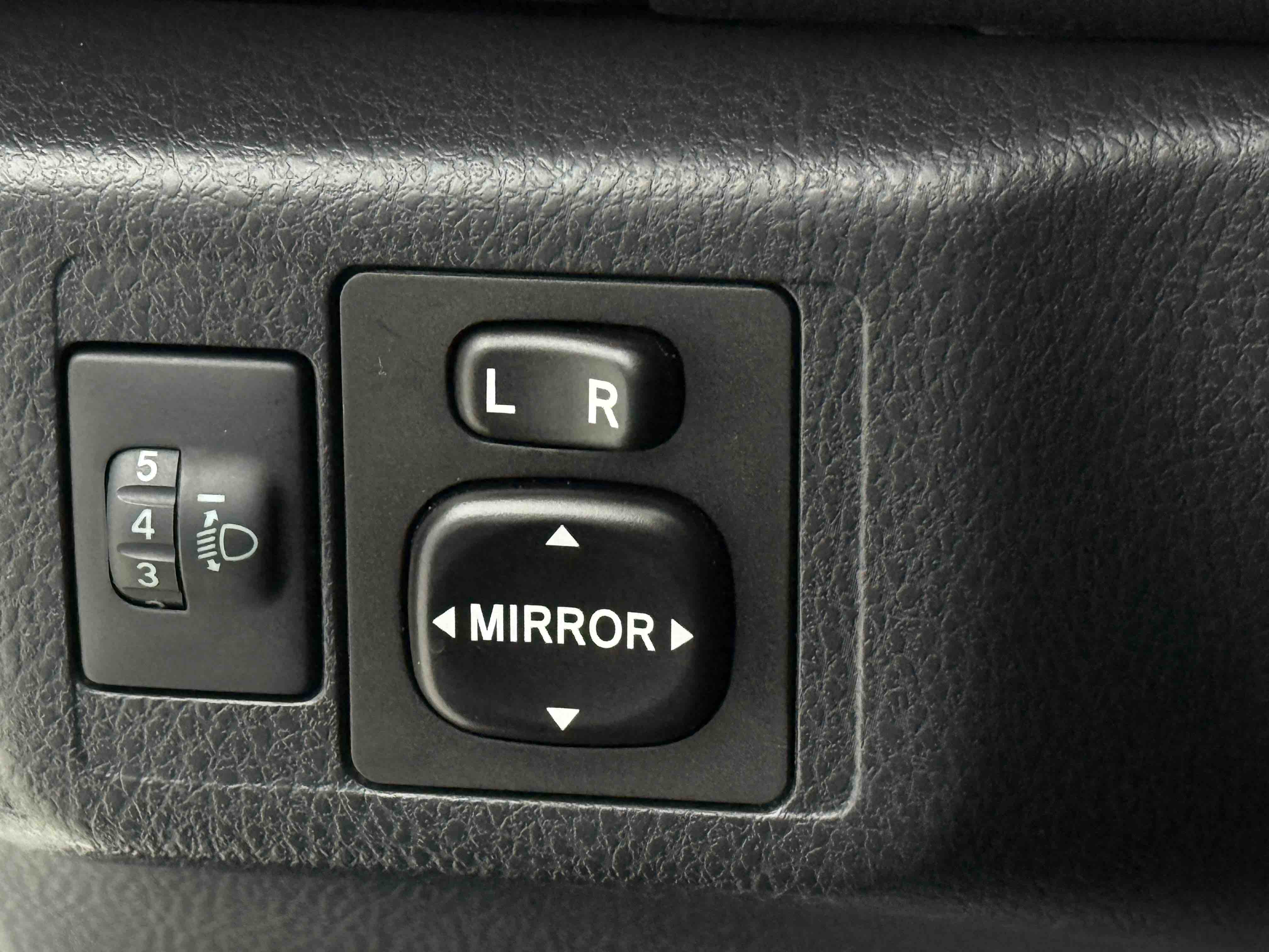 Yaris L Zhixuan 2022 car image #19