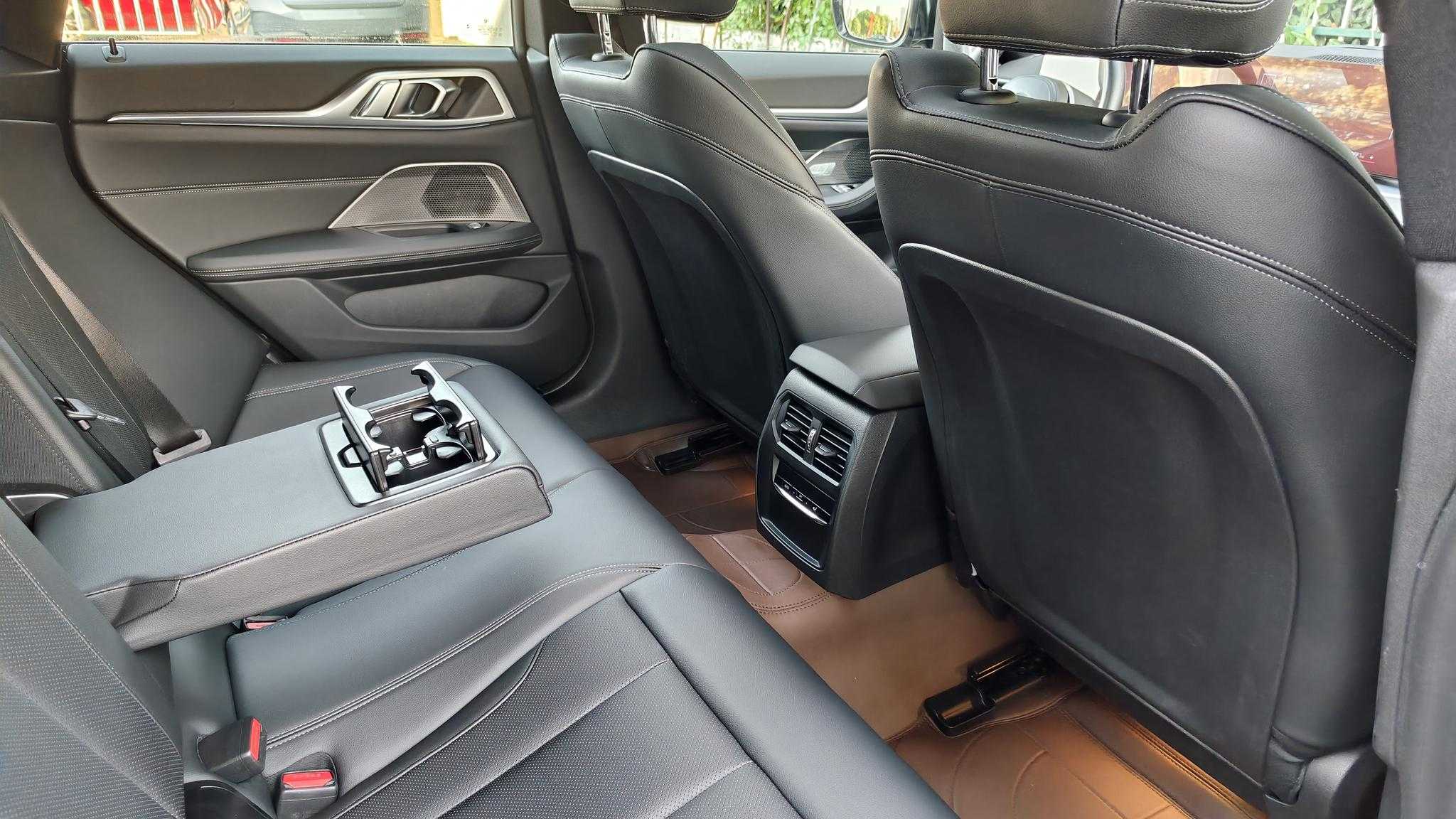 BMW i4 2023 #19 BMW i4 2023 car image #19