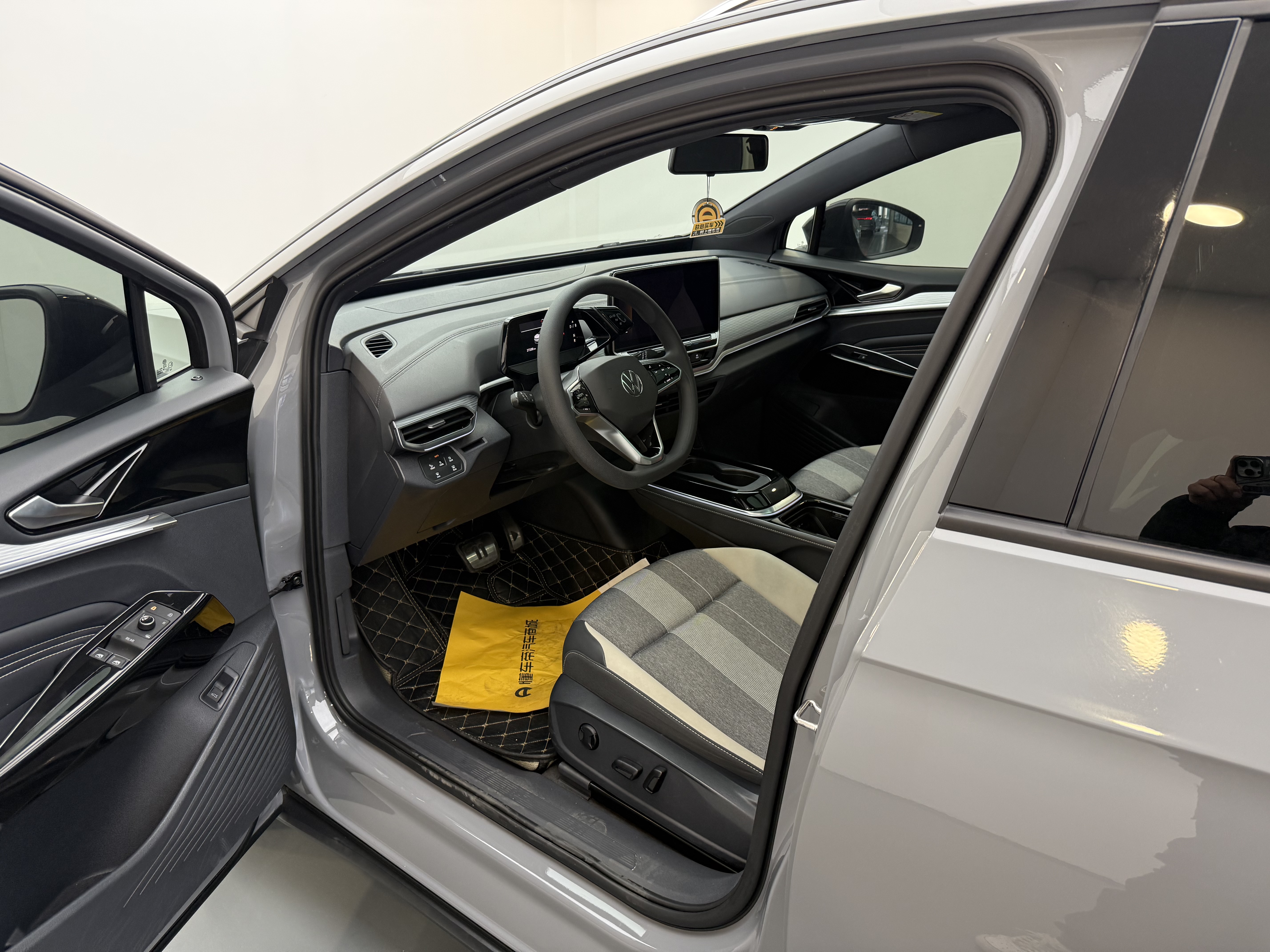 Volkswagen ID.4 Crozz 2023 #19 Volkswagen ID.4 Crozz 2023 car image #19