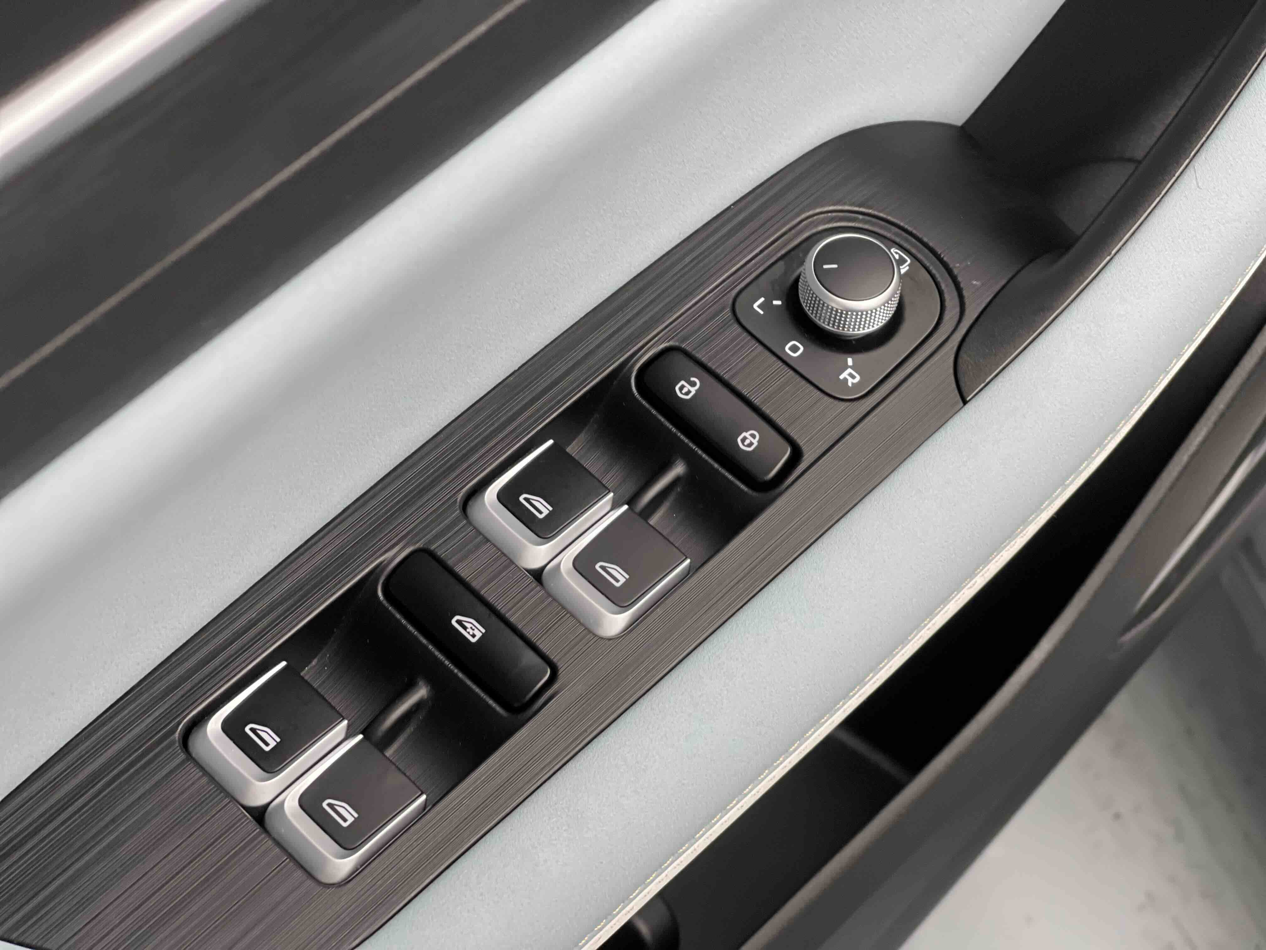 GEELY Emgrand S 2023 car image #19