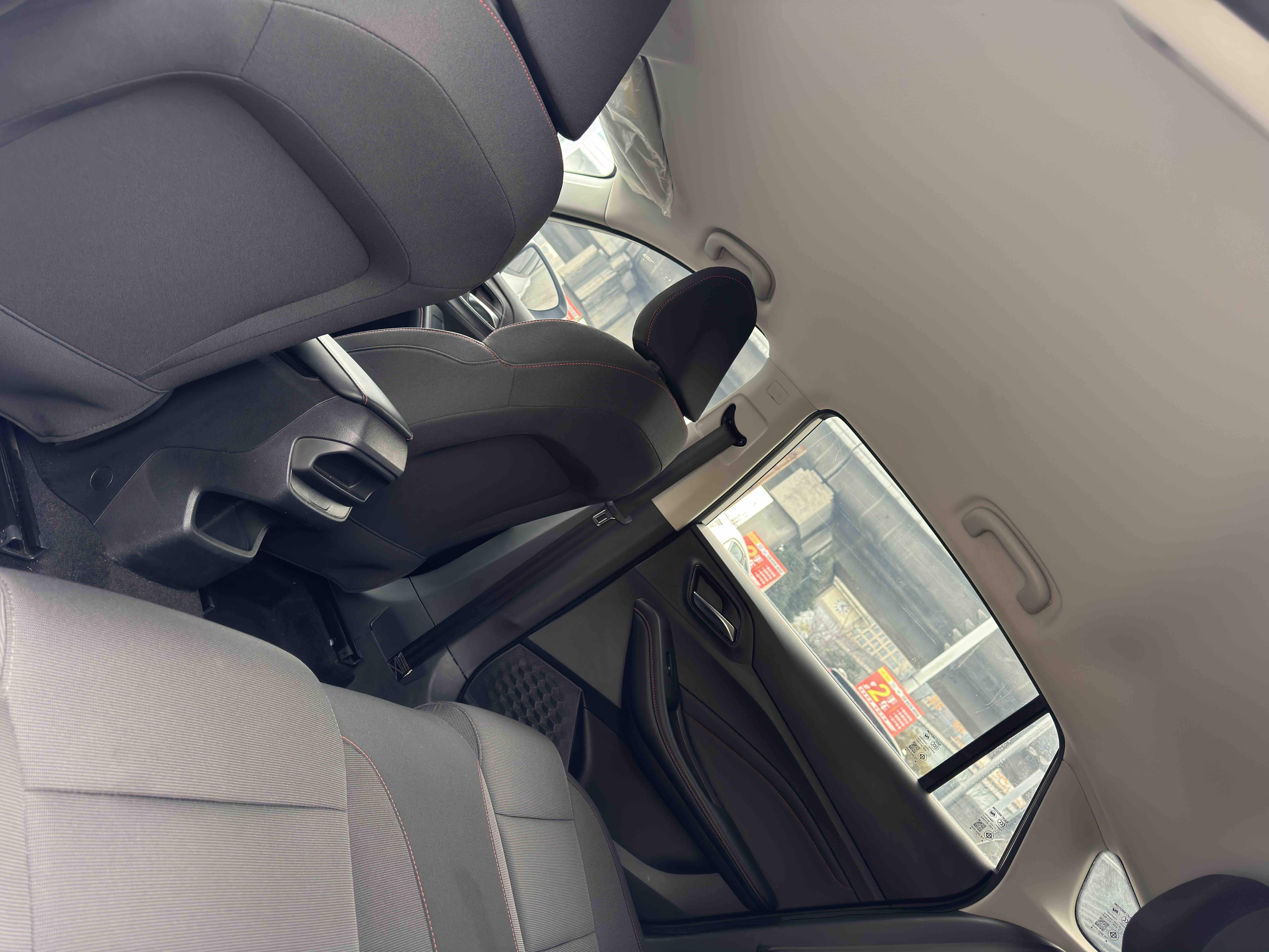 5 2022 car image #19