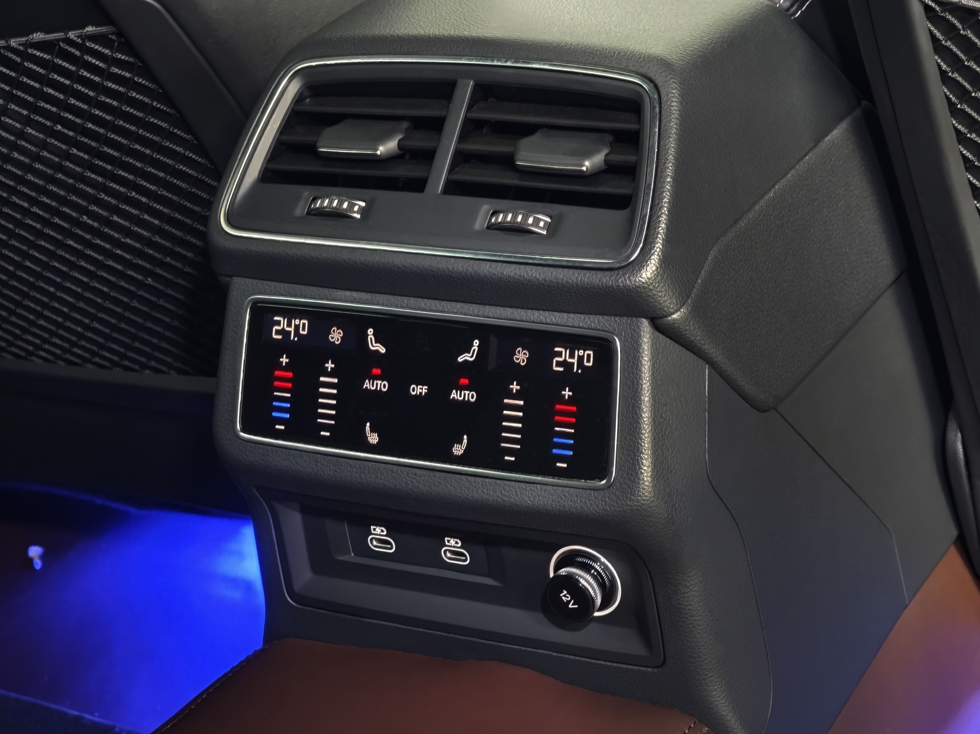 Audi A6L 2023 car image #19