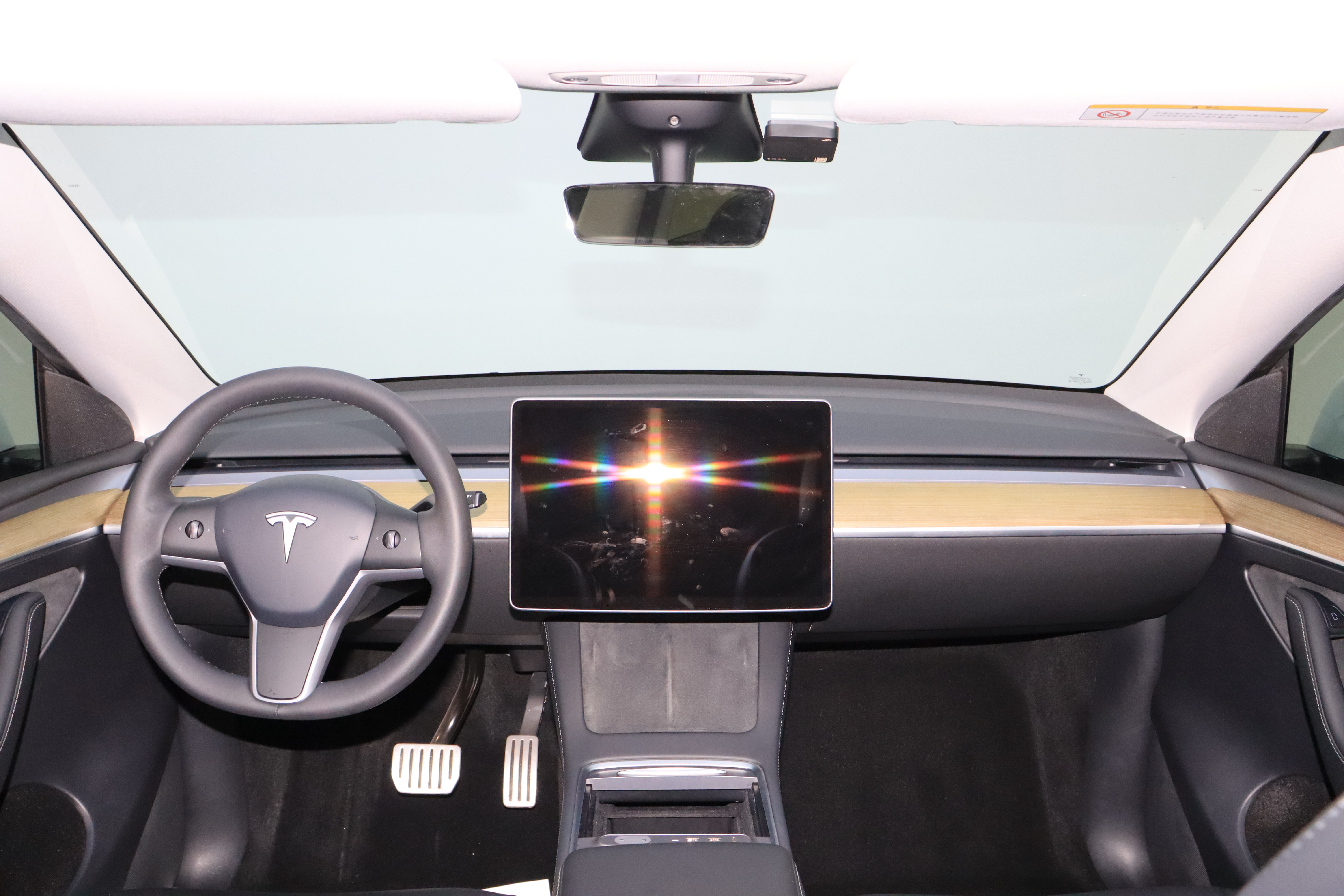 Tesla Model Y 2023 #19 Tesla Model Y 2023 car image #19