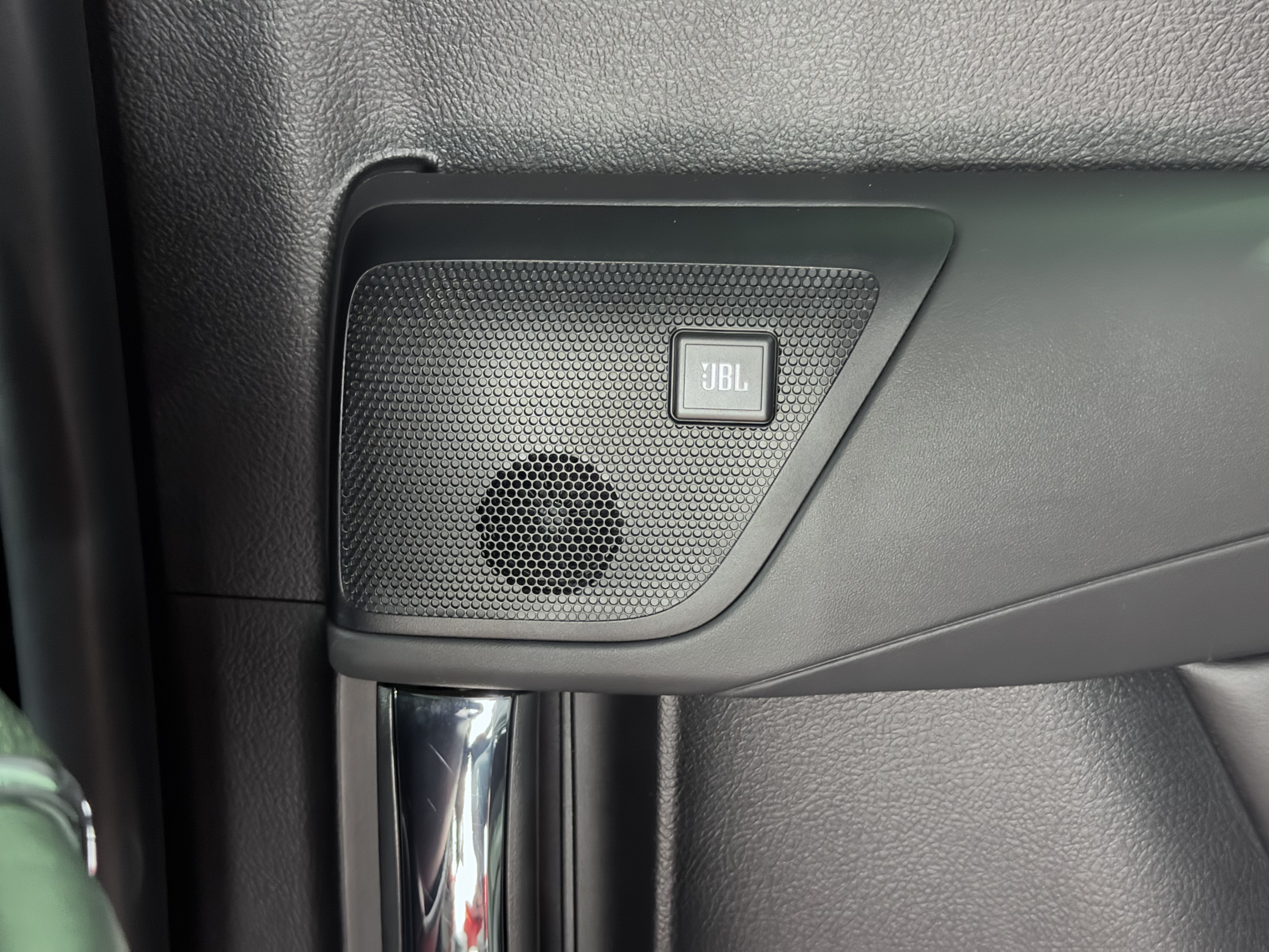 Toyota Vellfire 2023 immagine di auto #19