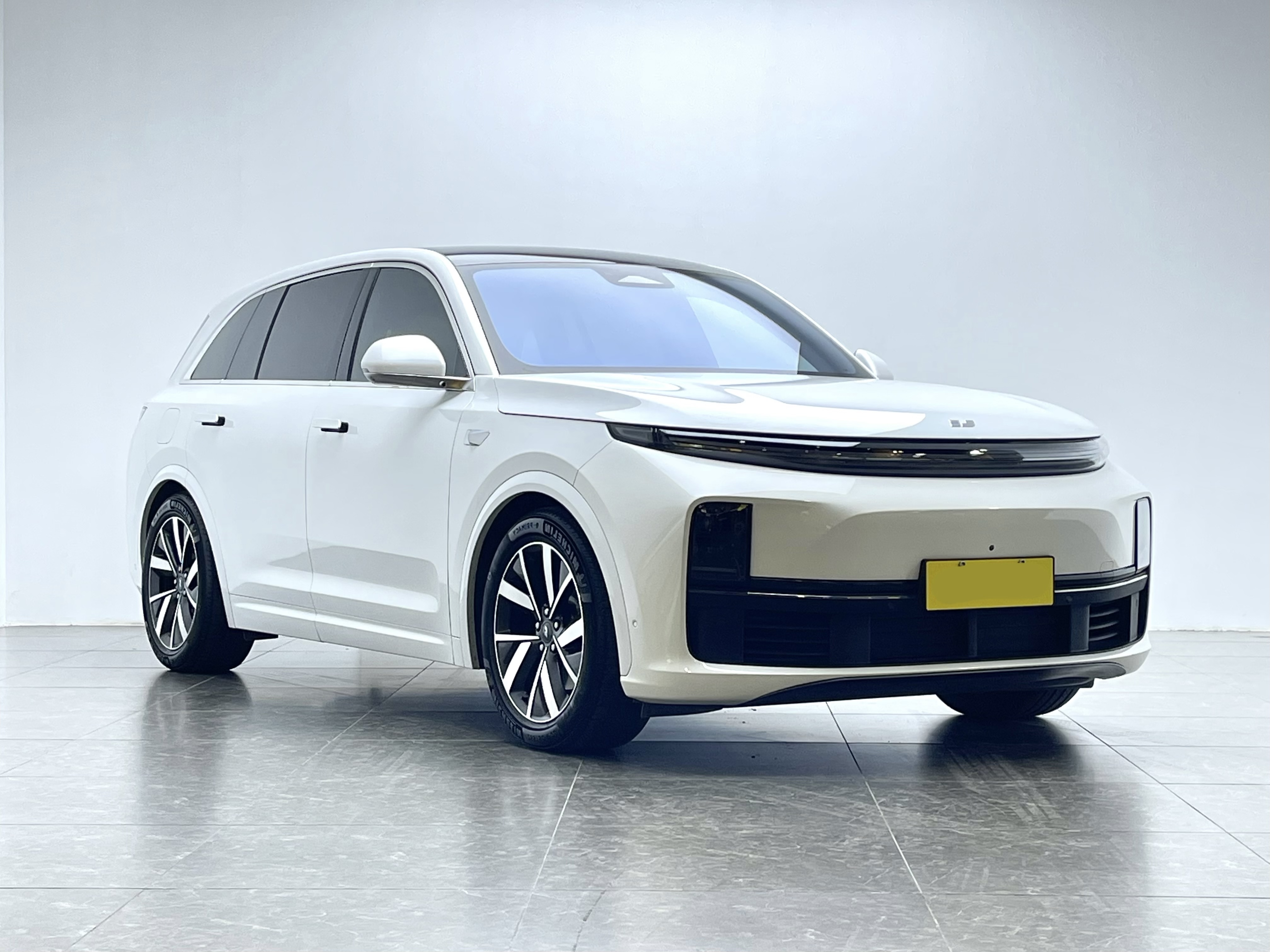Li L7 2023 car image #19