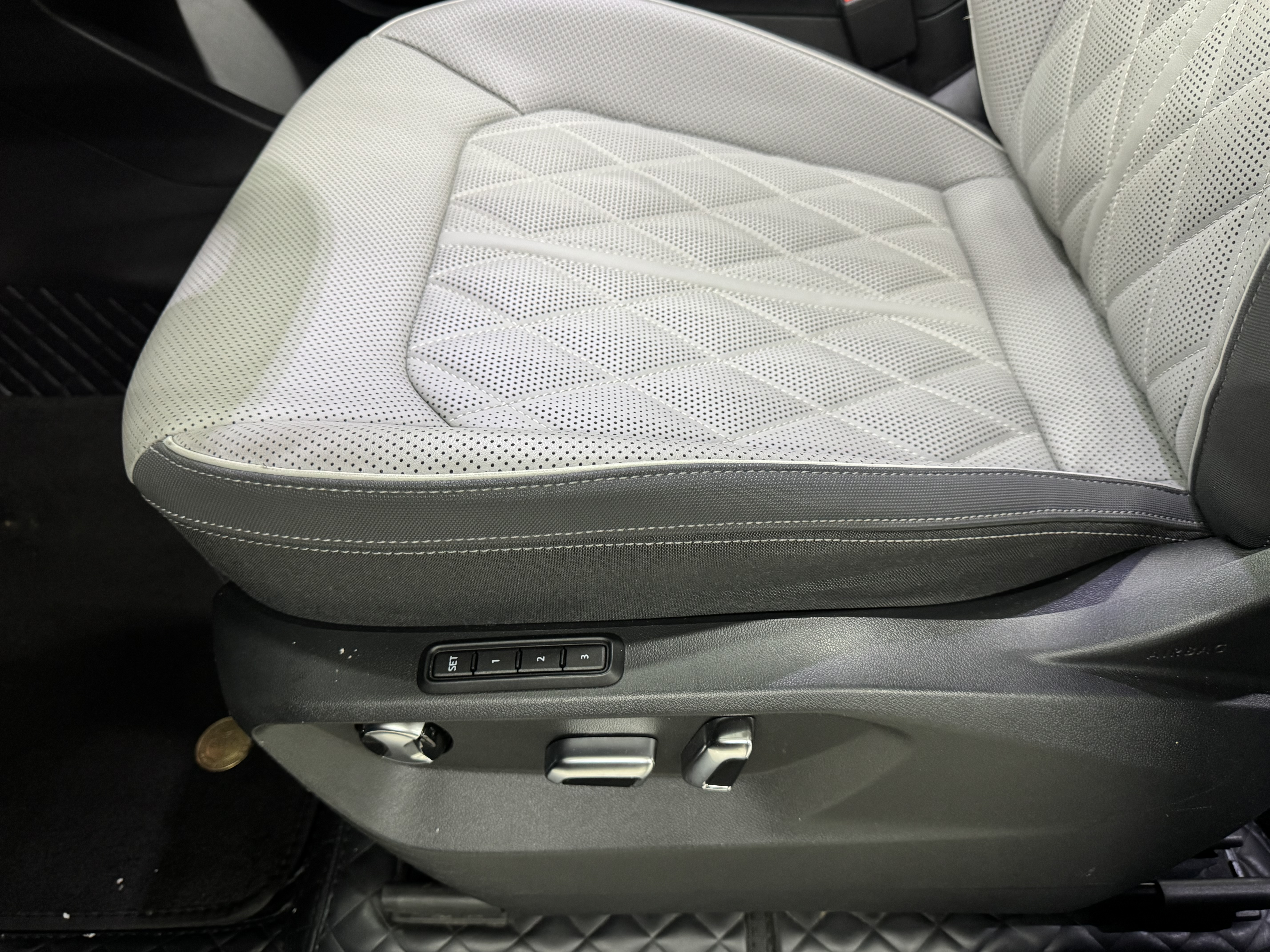 Volkswagen Tavendor 2024 immagine di auto #19