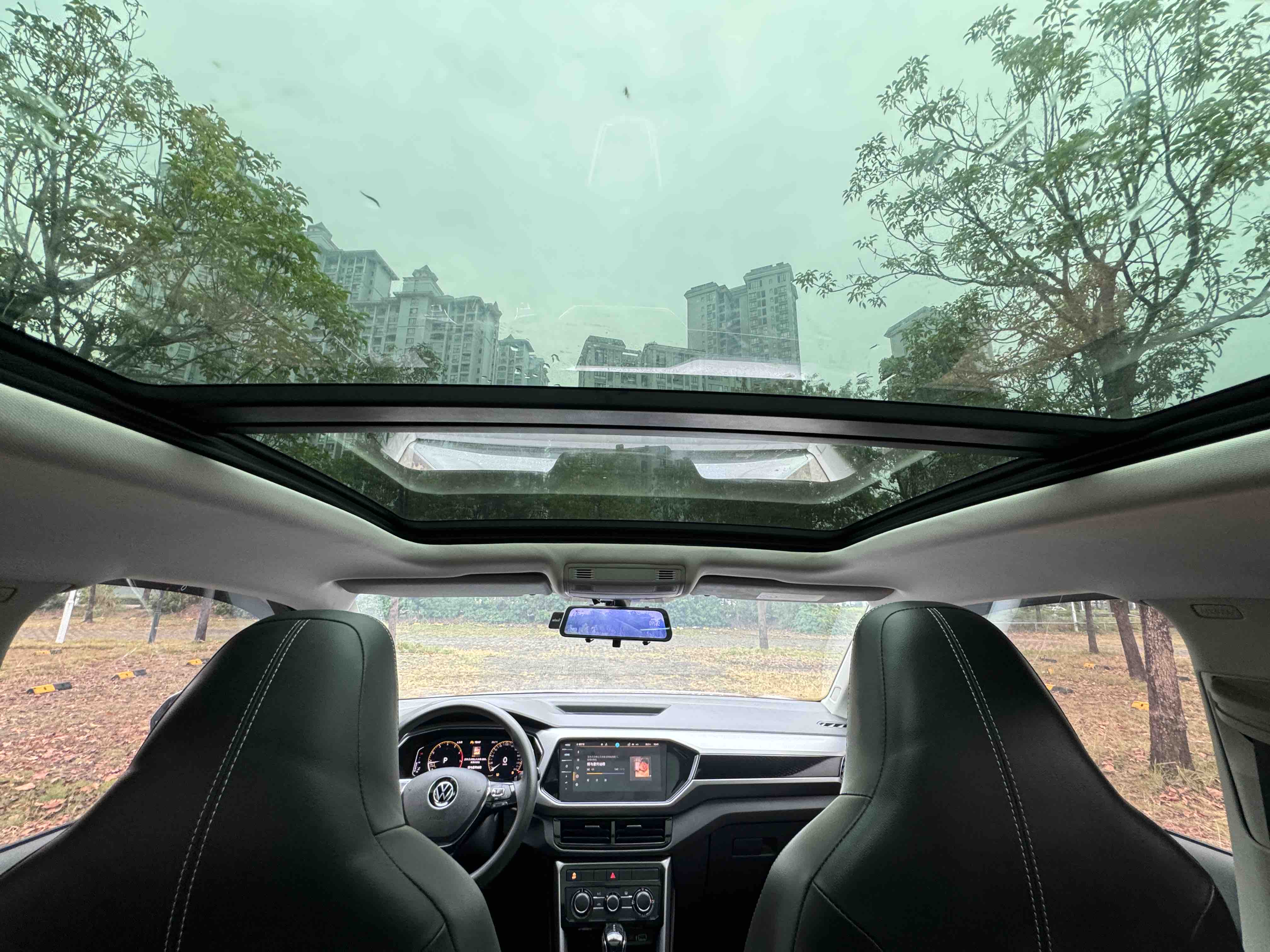Volkswagen T-Cross 2023 car image #19