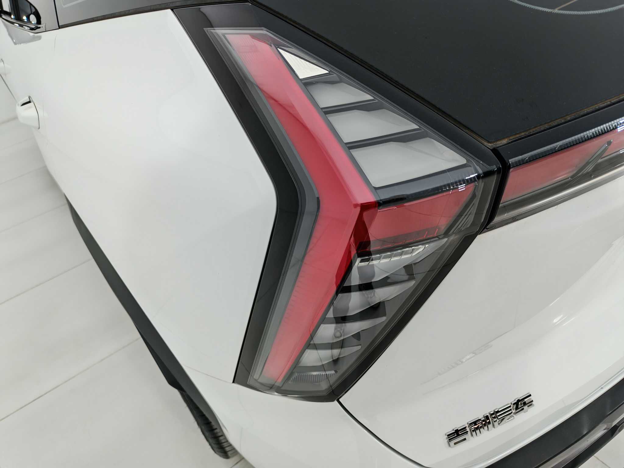 GEELY Boyue L 2024 car image #19