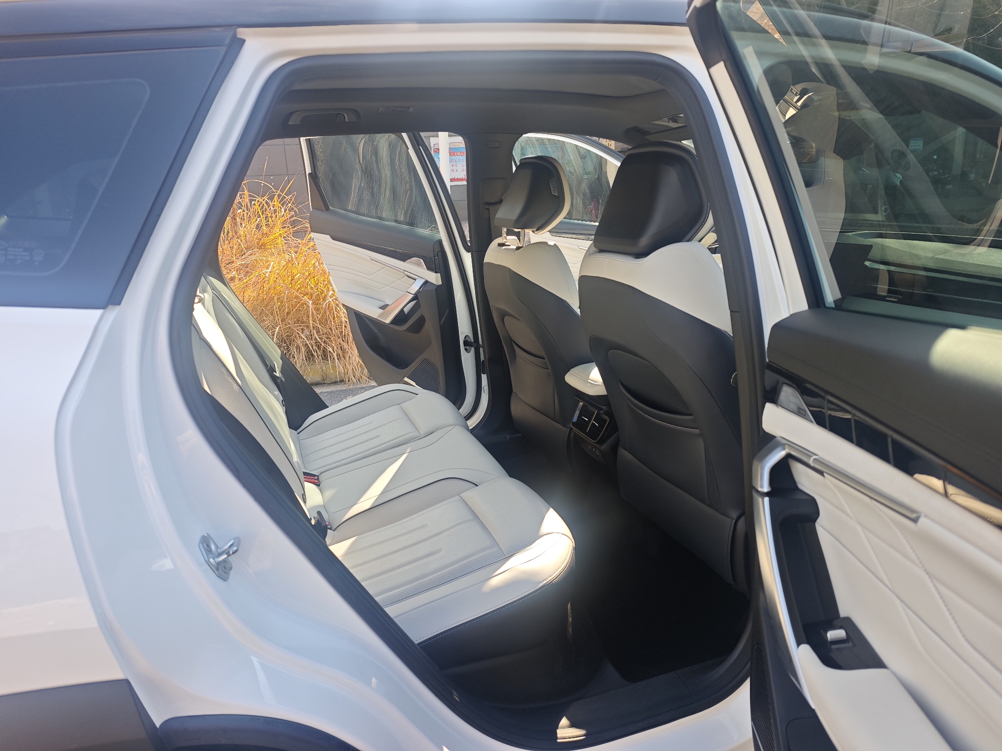 GEELY Boyue L 2023 car image #19