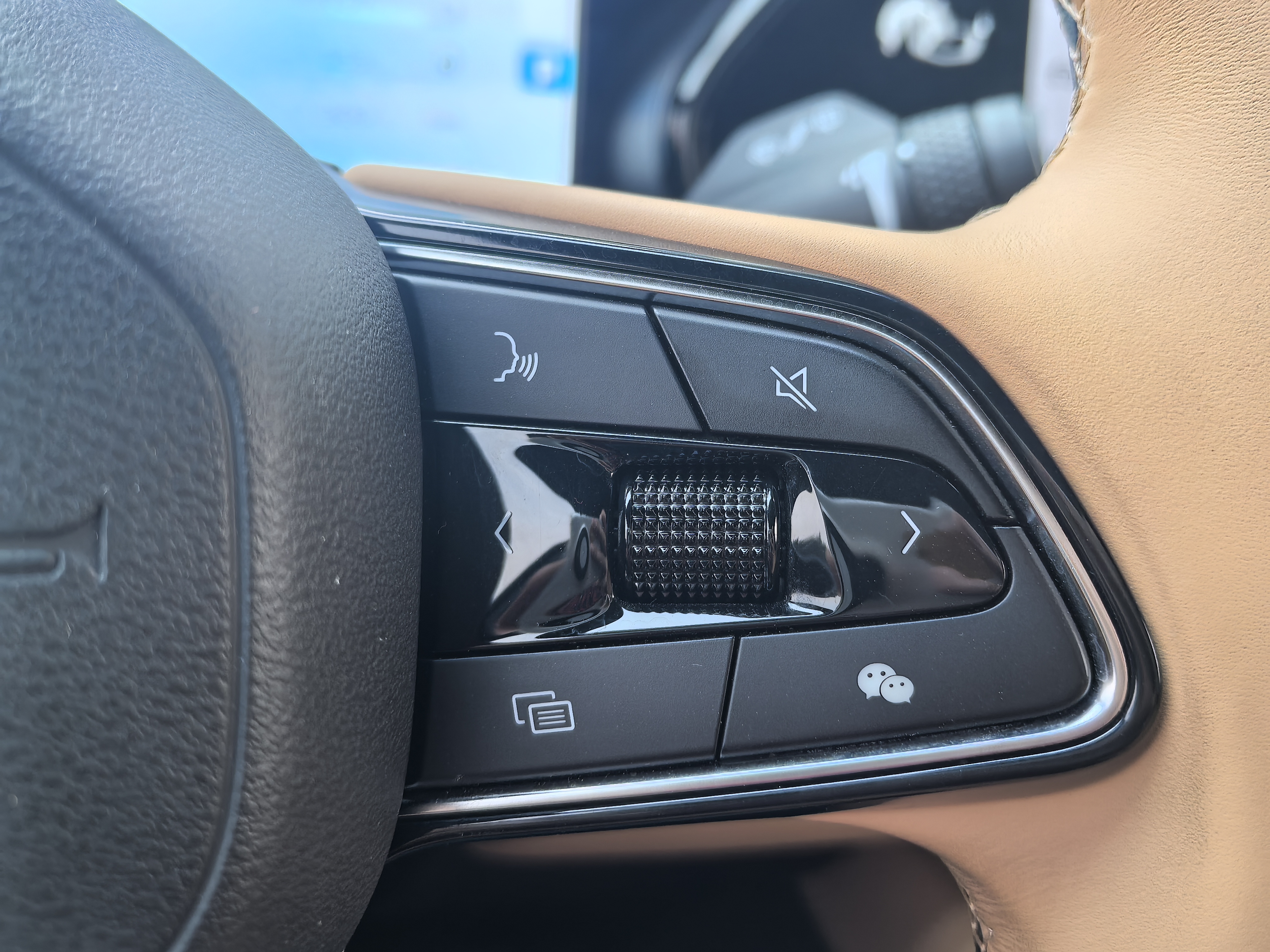 GEELY Monjaro EREV 2023 image de voiture #19