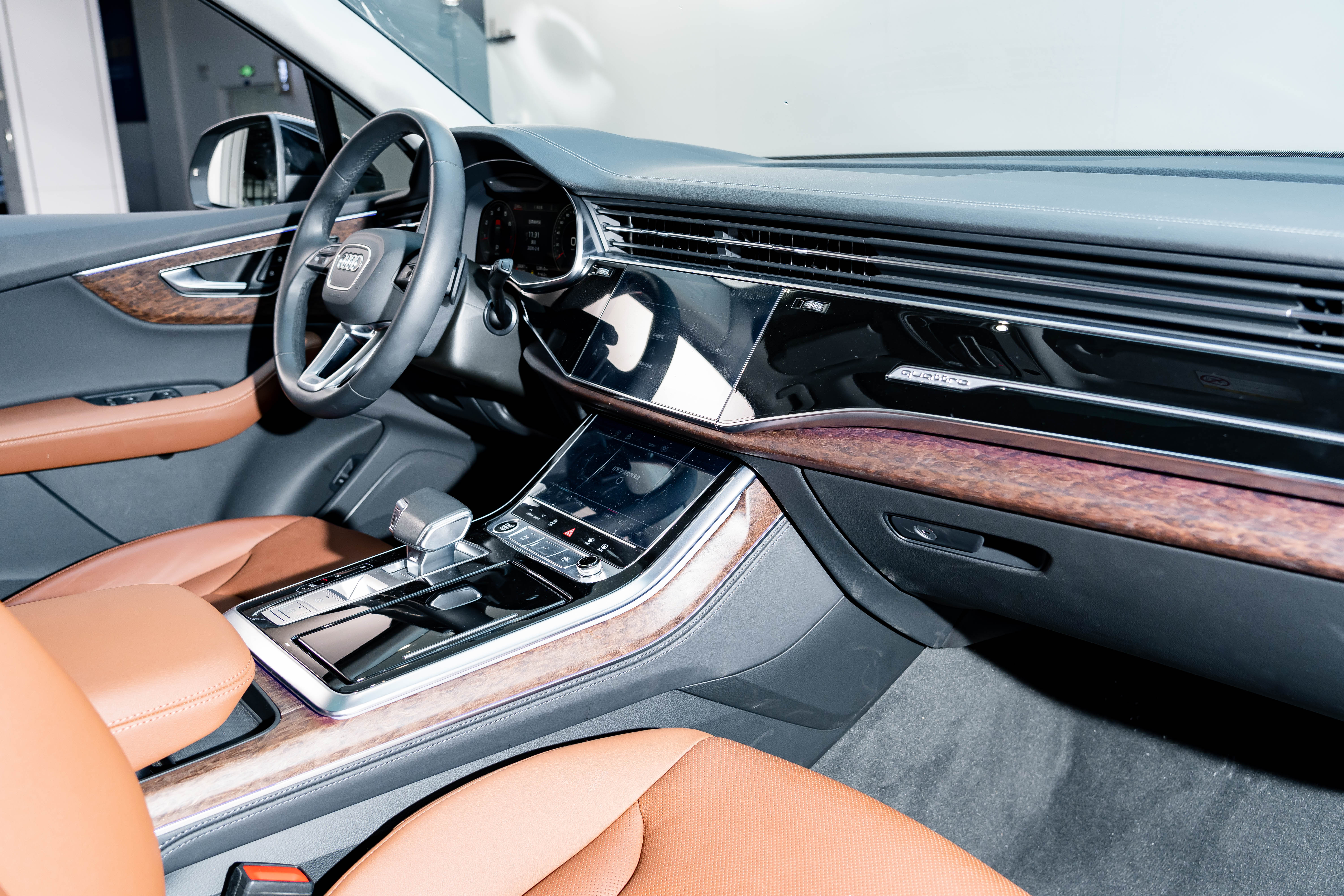 Audi Q7 2023 #19 Audi Q7 2023 car image #19