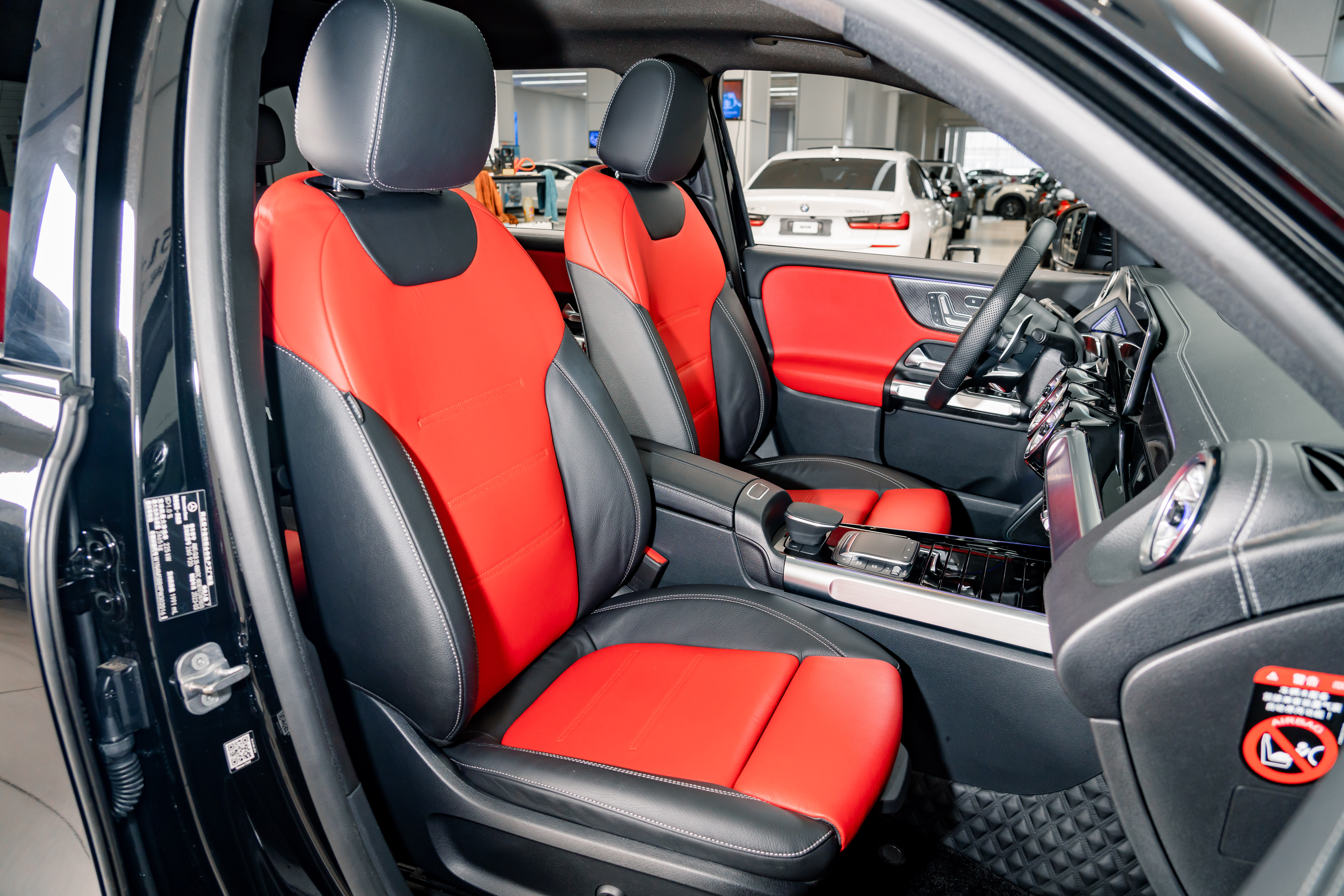 Mercedes-Benz GLB AMG 2023 car image #19