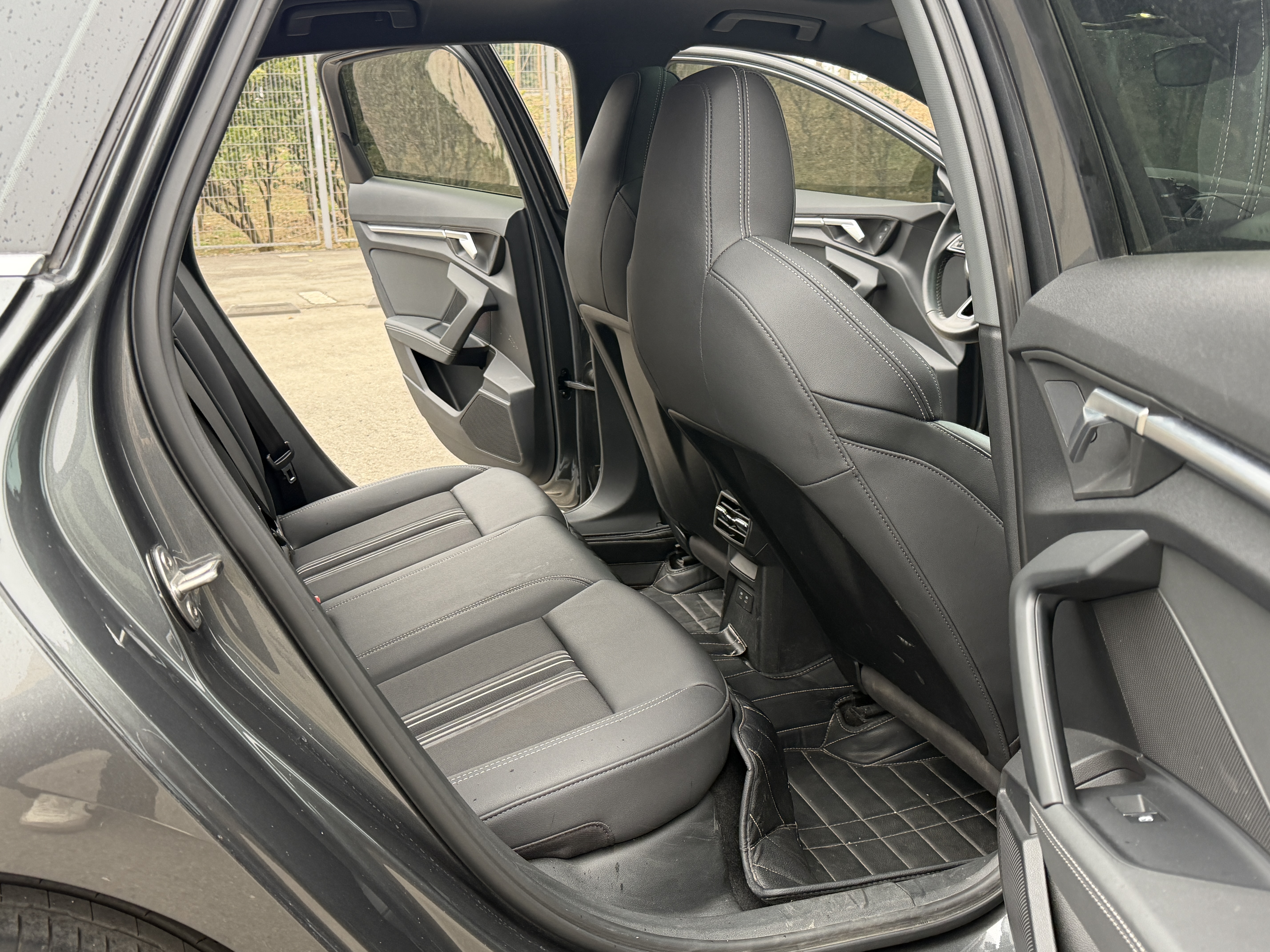 Audi A3 2023 car image #19