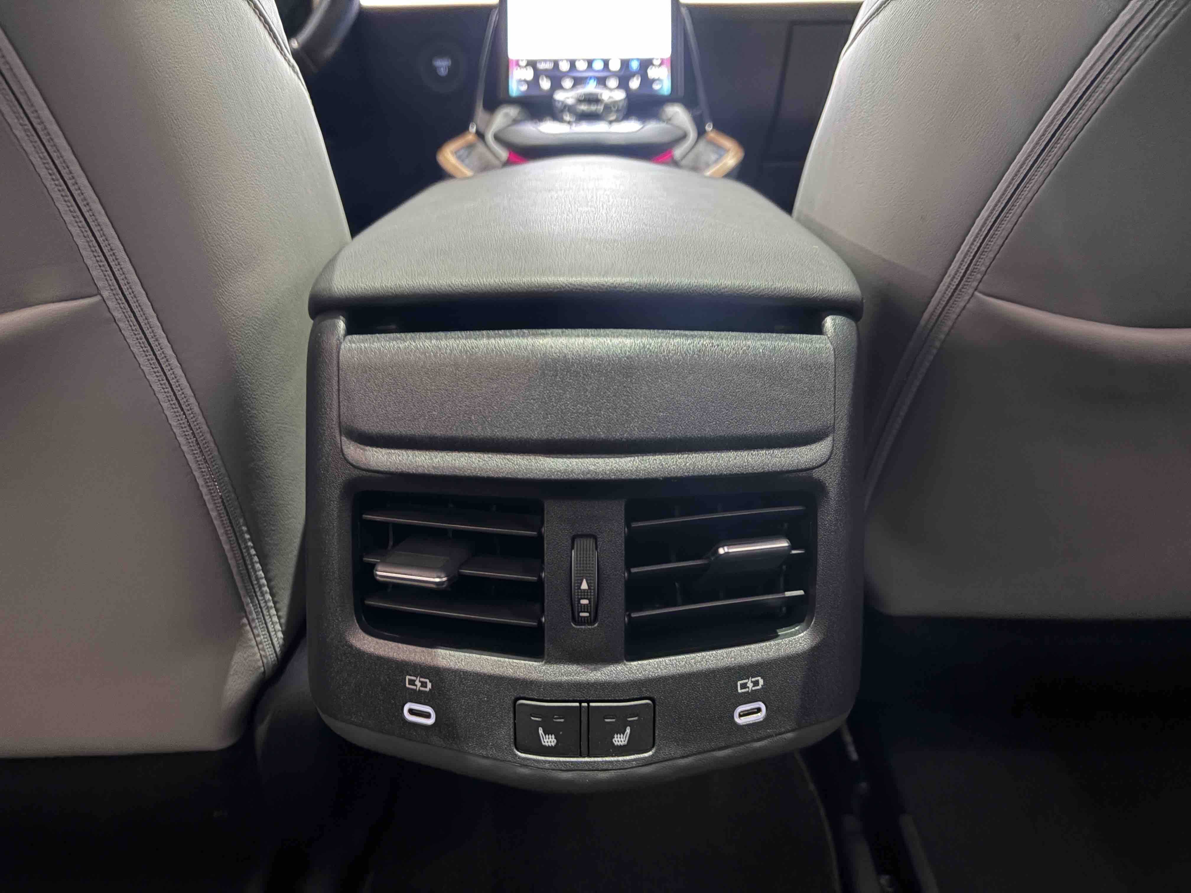 Toyota bZ3 2023 immagine di auto #19