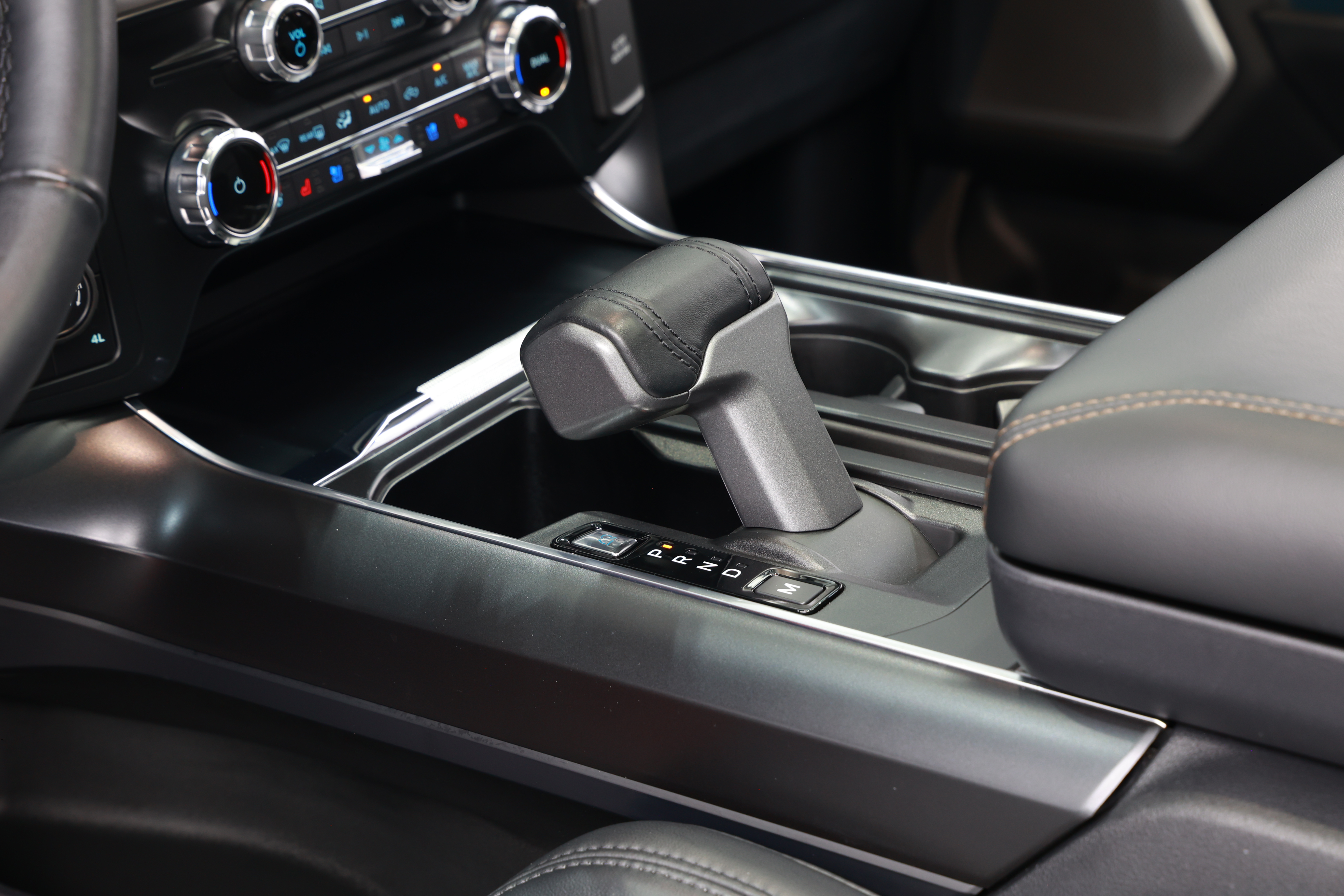 Ford F-150 Raptor 2023 car image #19