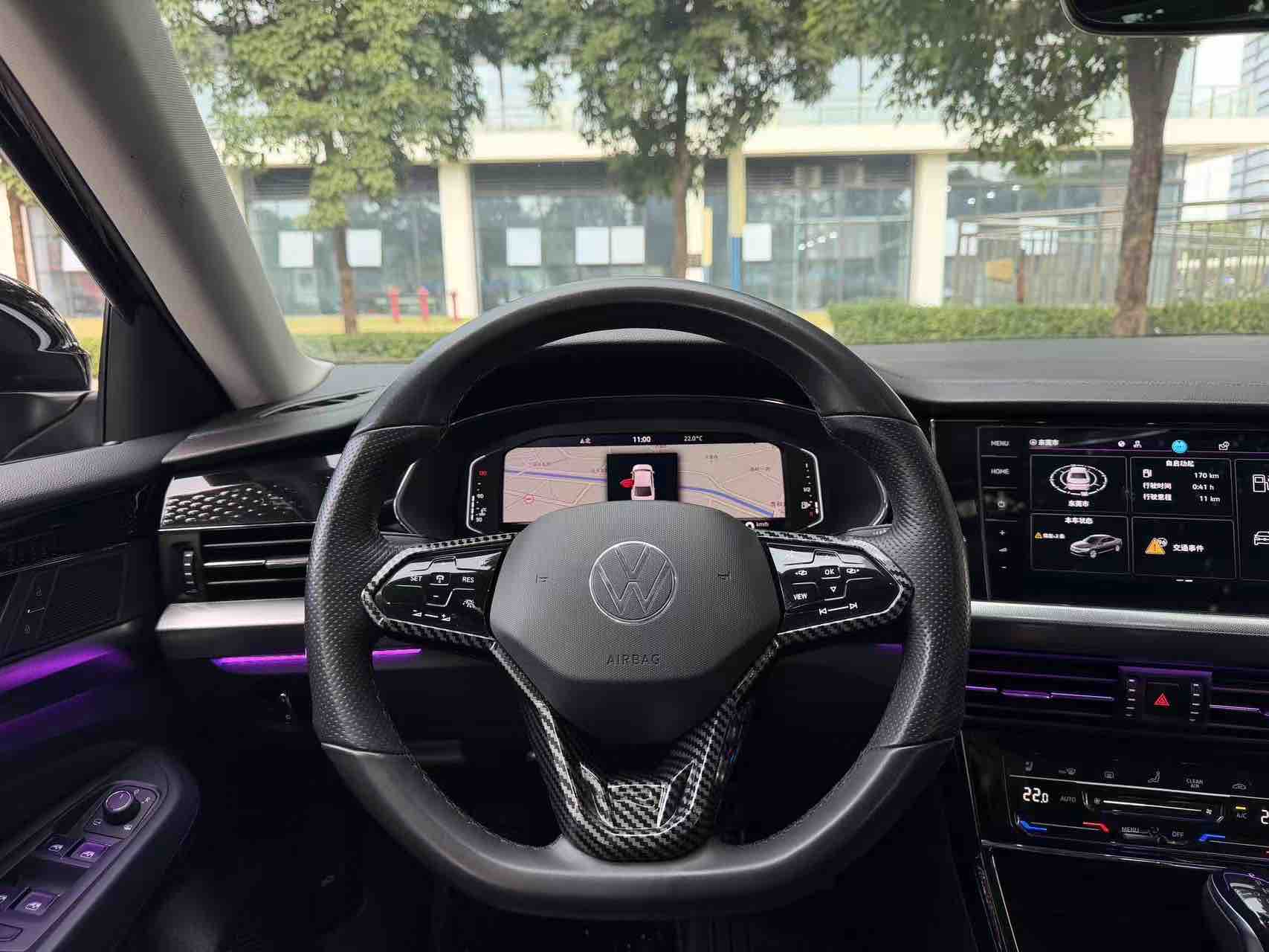 Volkswagen Passat 2023 car image #19