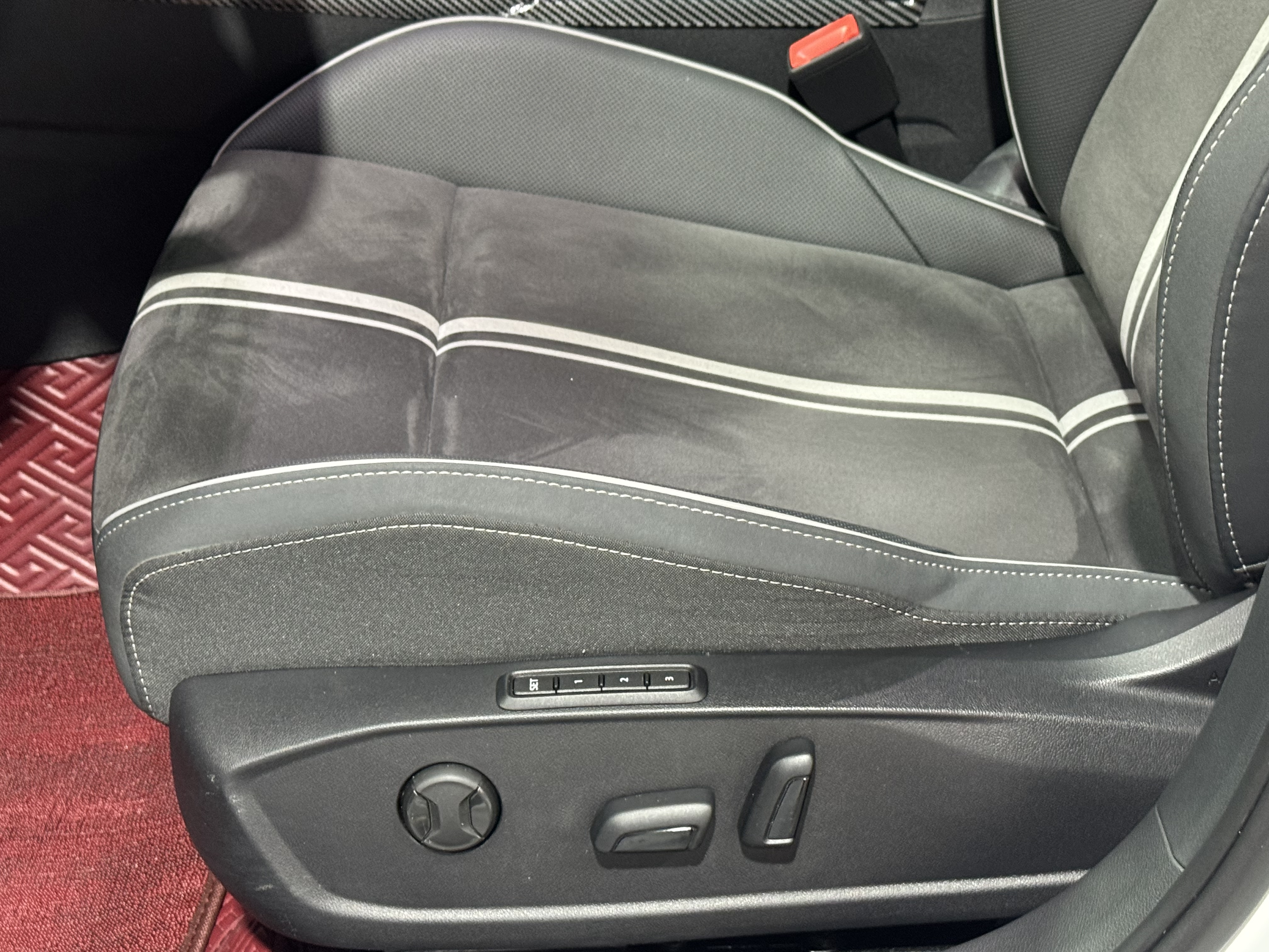 Volkswagen Golf 2024 #19 Volkswagen Golf 2024 car image #19