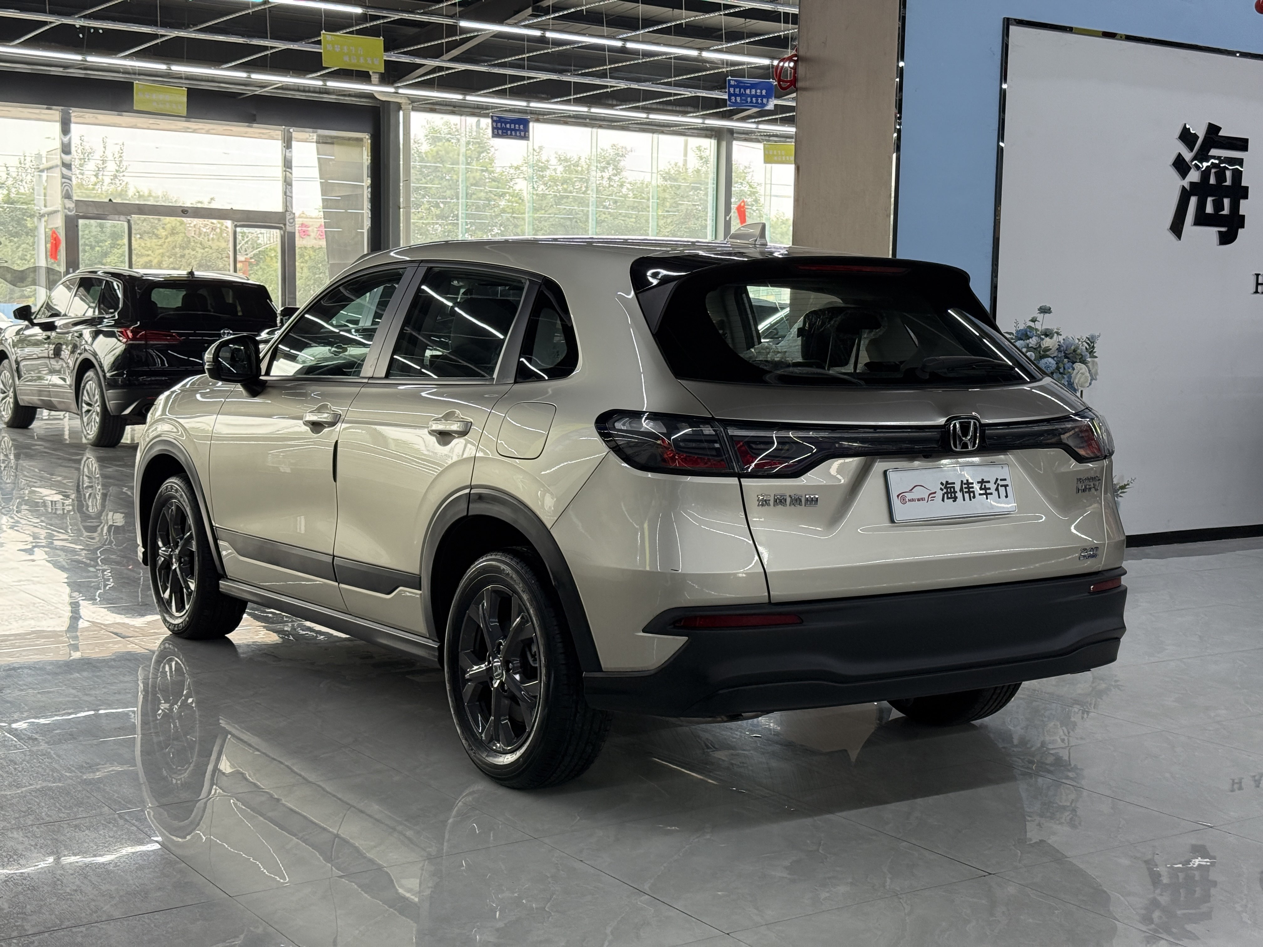 Honda HR-V 2025 car image #19