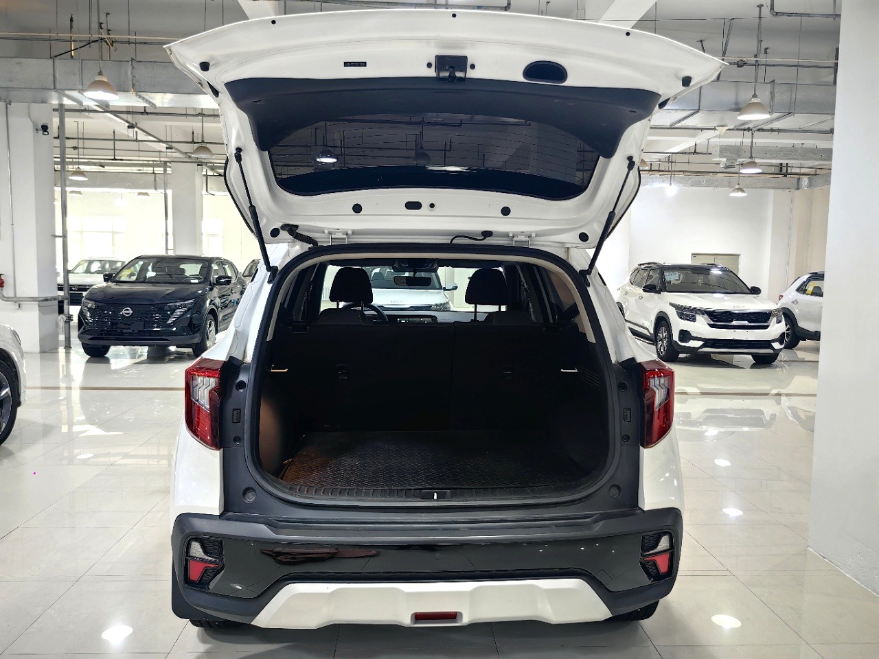 起亚 赛图斯 2023 汽车图片 #19