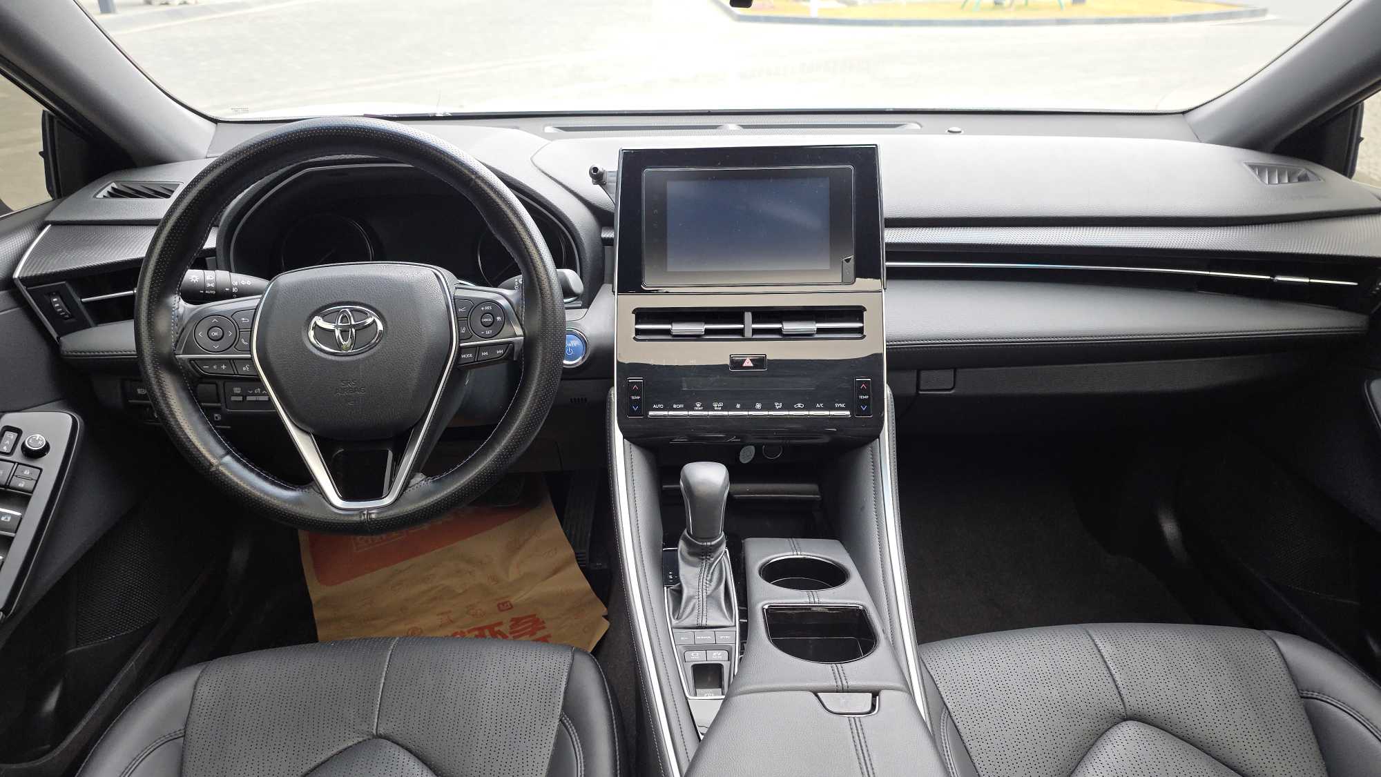 Toyota Avalon 2024 car image #19