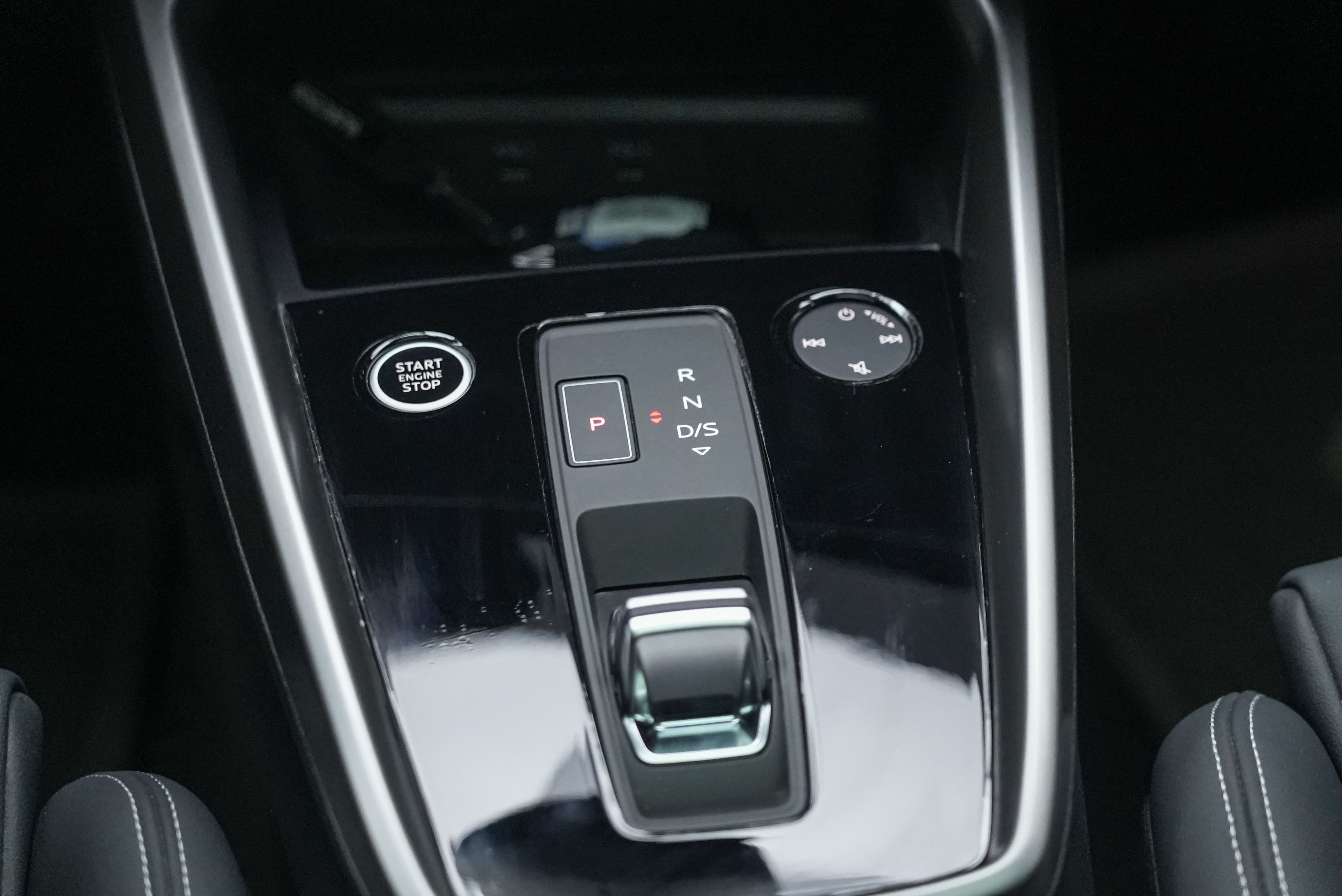 Audi A3 2024 car image #19