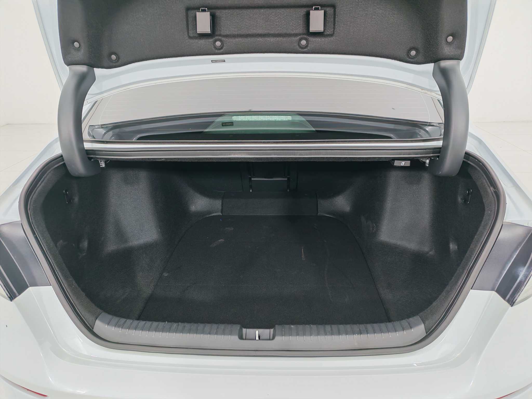 Honda Accord 2023 car image #19