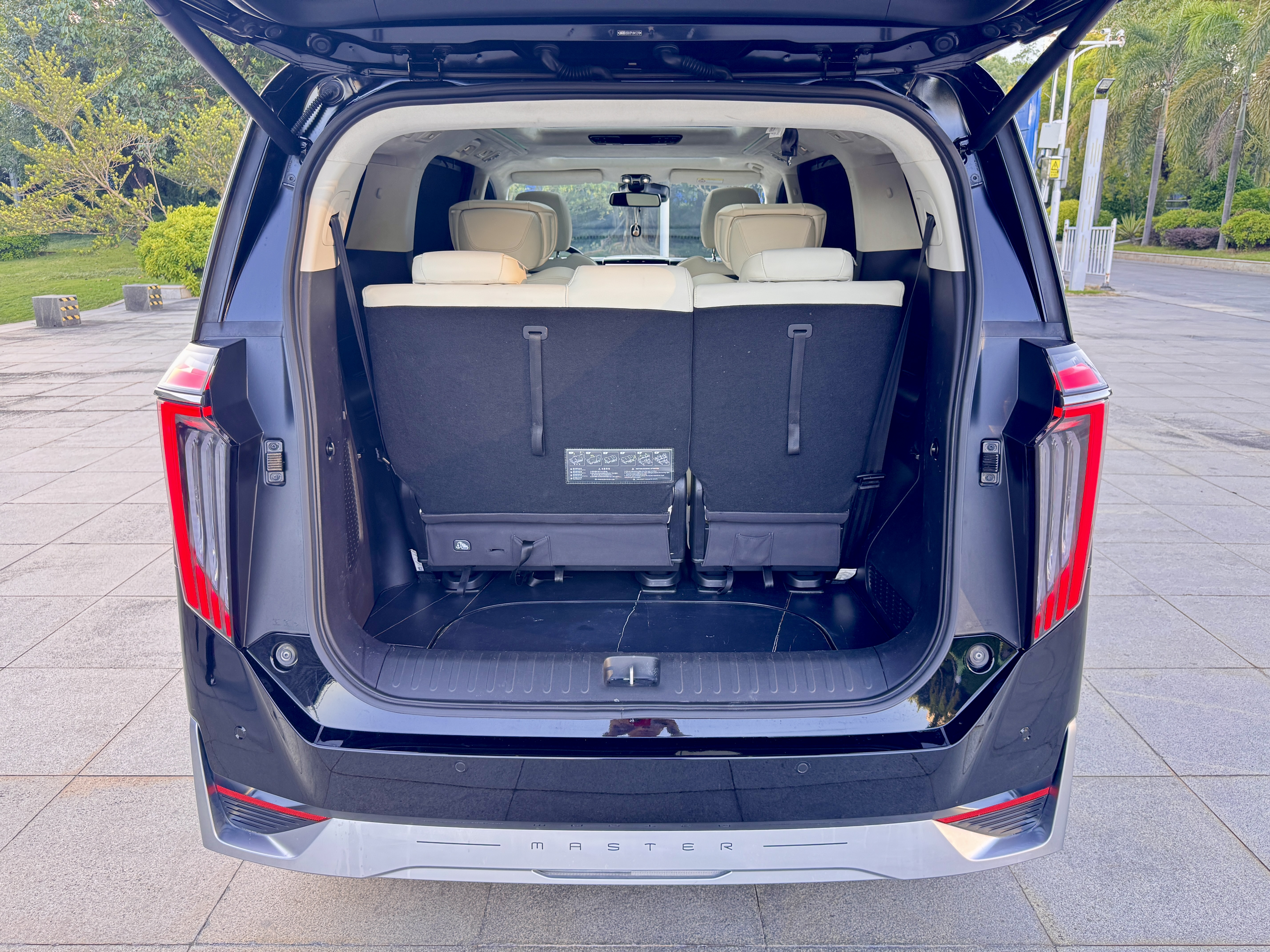 GAC Trumpchi E9 2024 car image #19